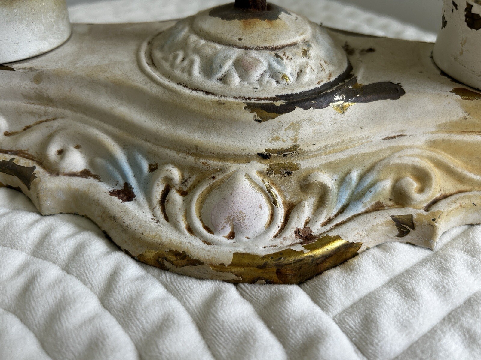 Antique Polychrome Oval Brass Light Fixture Chippy Paint Pink Heart
