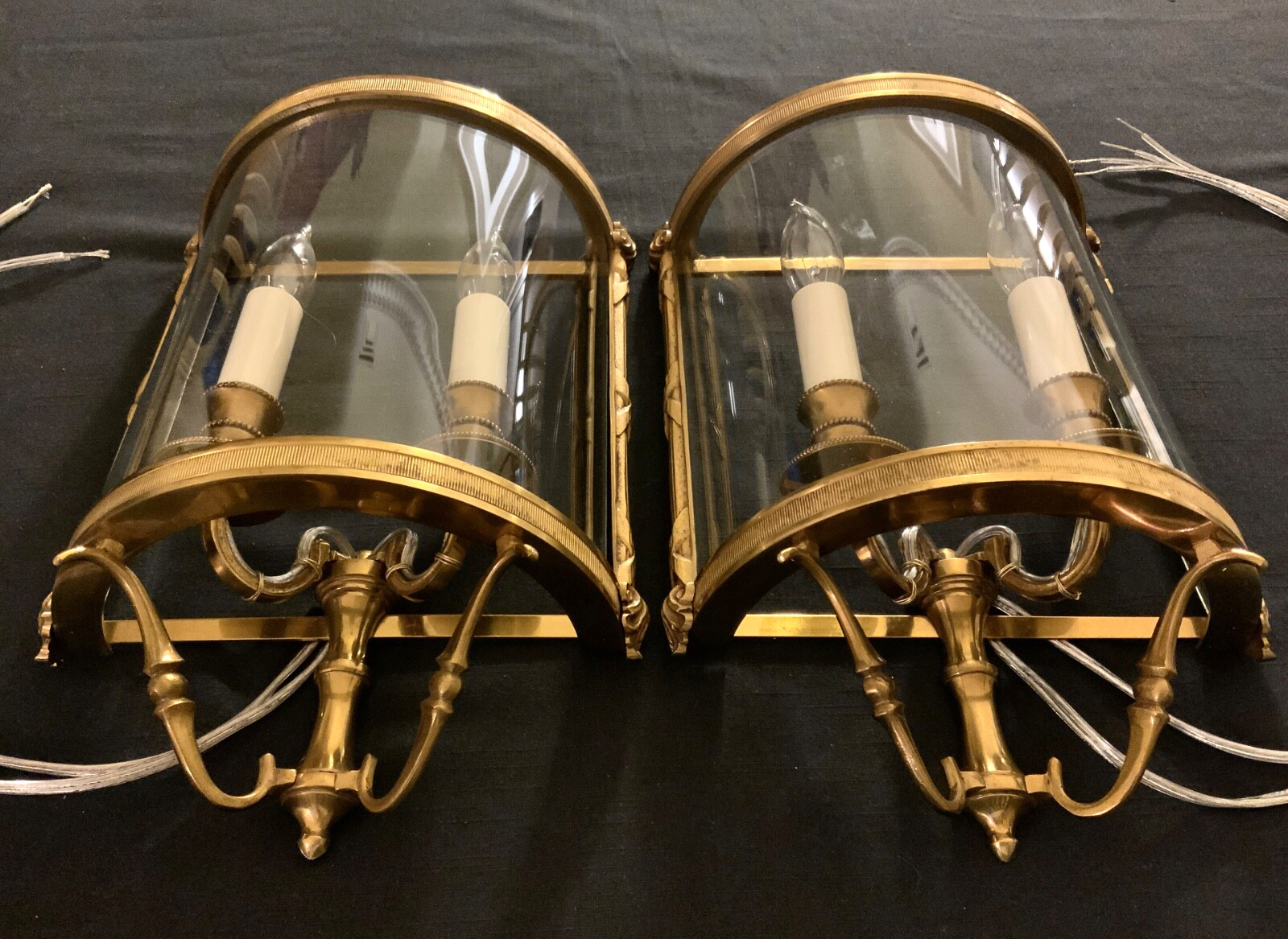 FRENCH BRONZE CONVEX LANTERN WALL SCONCE (2) LOUIS XVI RIBBON & REED
