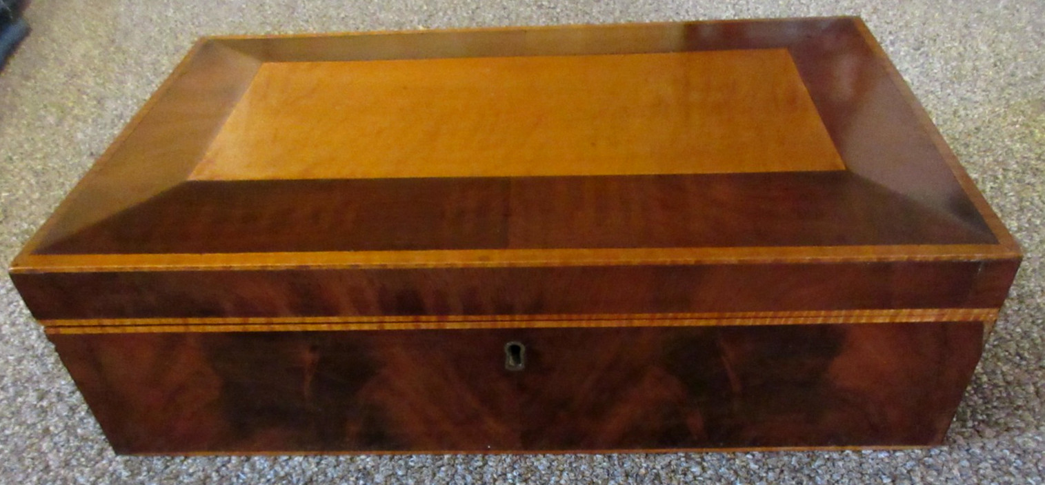 BEAUTIFUL ANTIQUE TIGER MAPLE & CROTCH MAHOGANY GENTS TREASURE CHEST ESTATE FIND