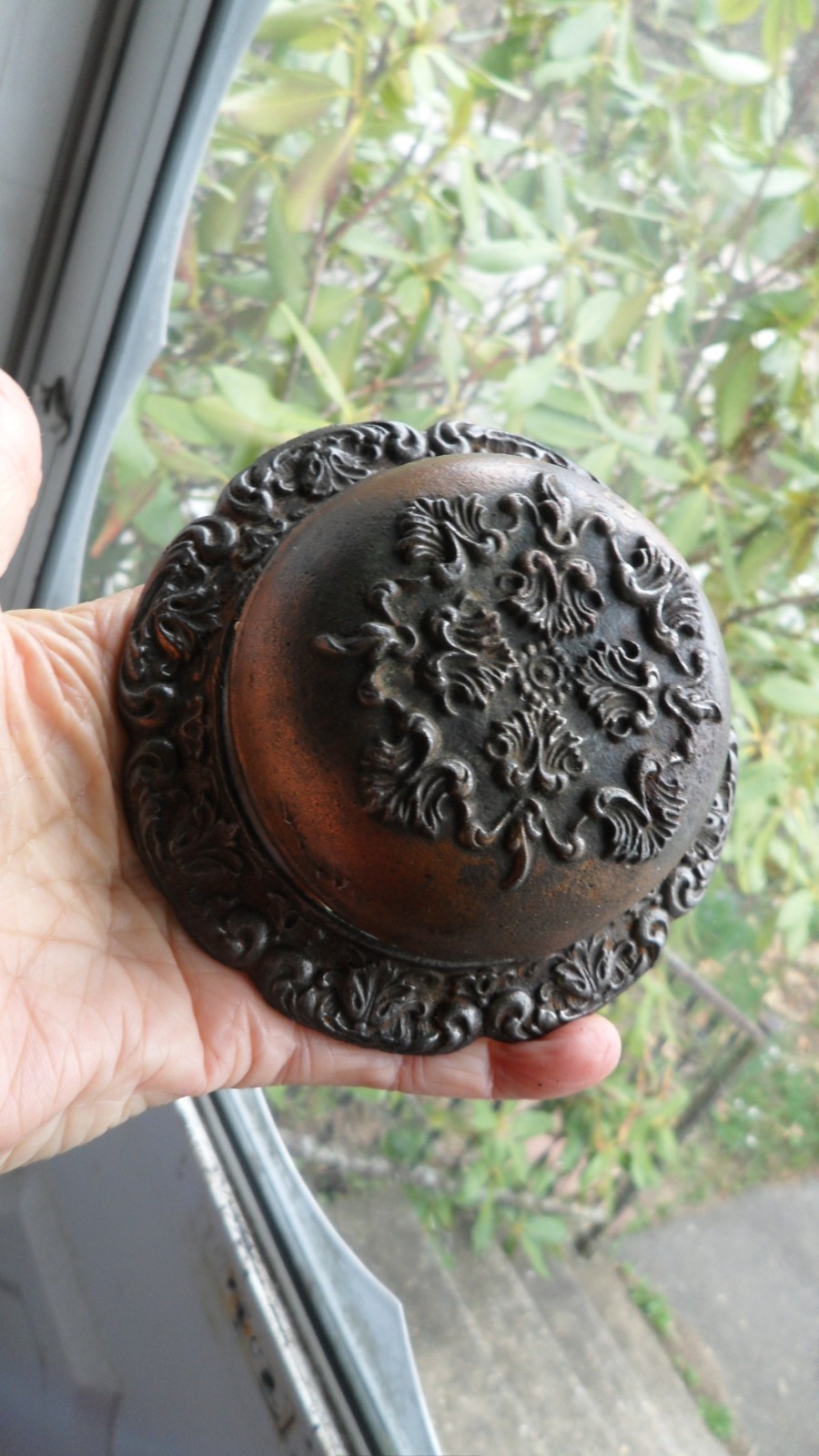 VINTAGE ORNATE FLORAL COPPER AND CAST IRON MECHANICAL TURN DOOR BELL