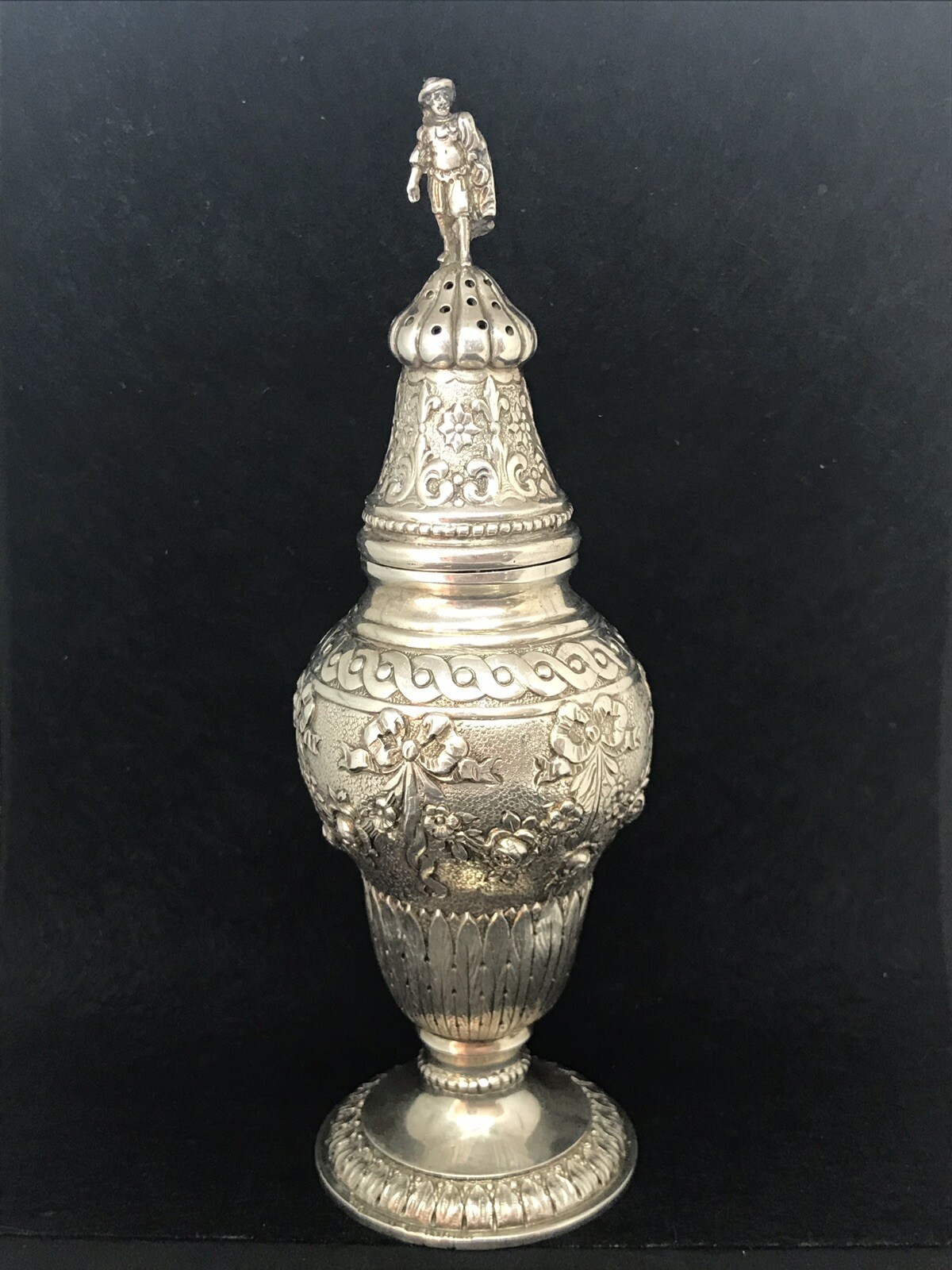 ANTIQUE GERMANY HANAU BUCHHOLZ & ZELT ROCOCO SUGAR CASTER MUFFINEER FIGURAL 800S