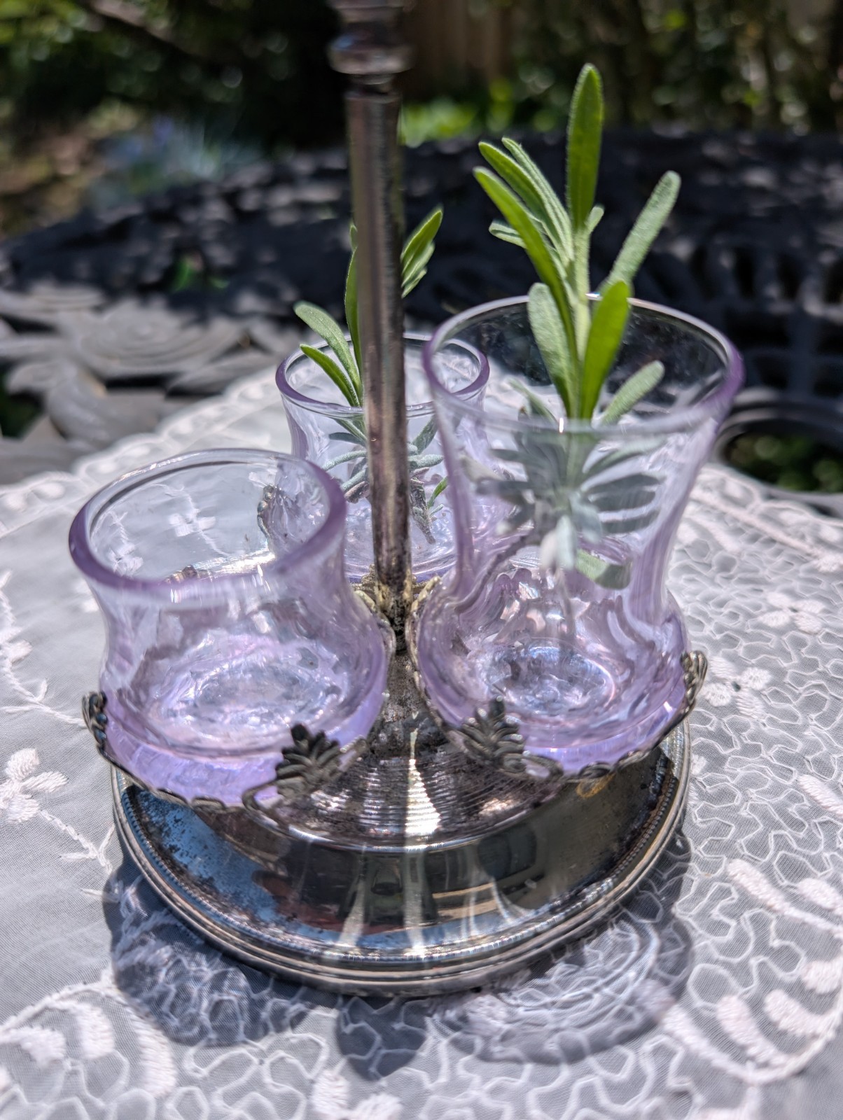 Antique Victorian Style Silver Plate Ornate Footed 3 Glass Vases On Stand Decor