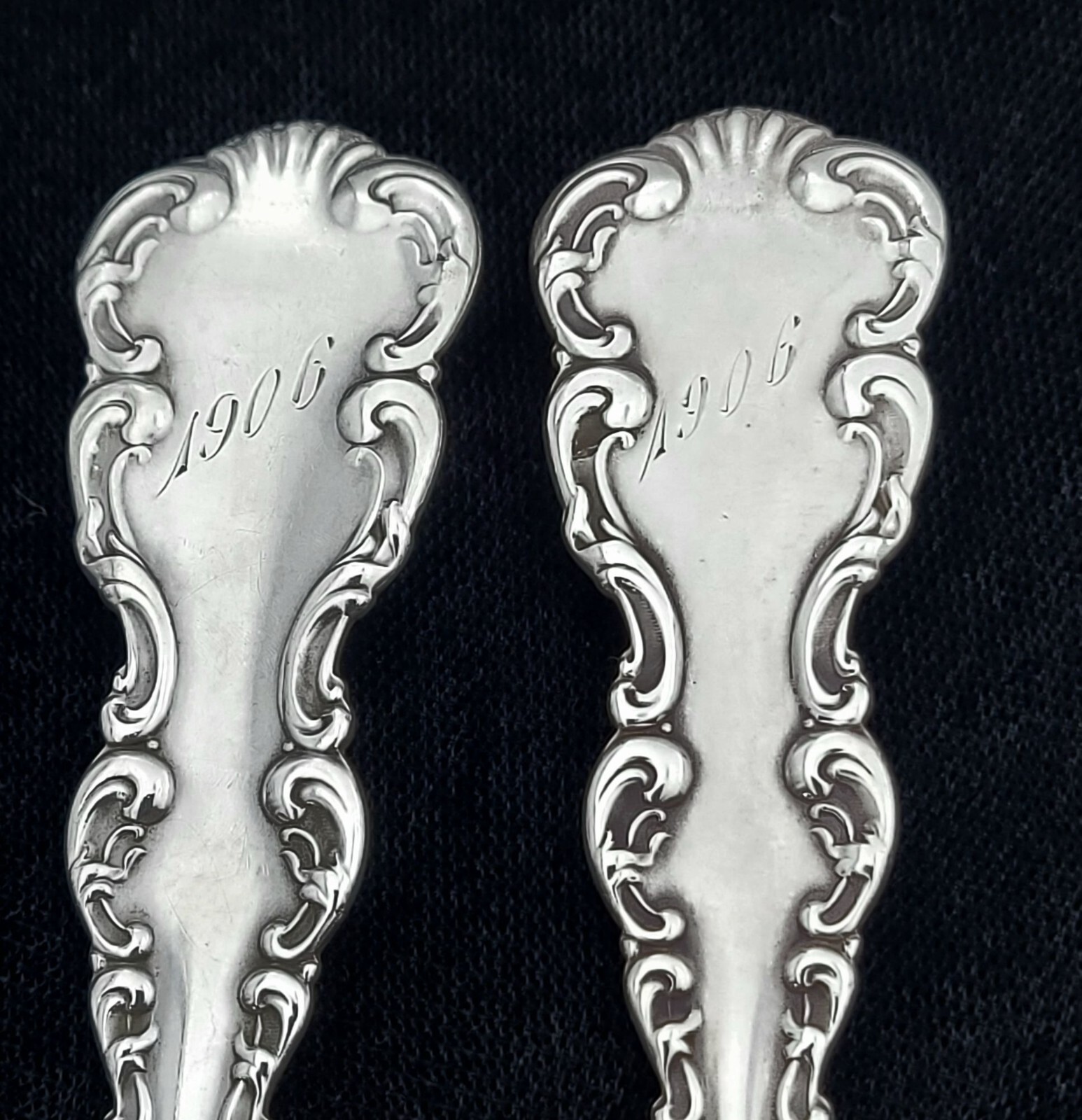 Whiting Louis XV Lot of 4 Sterling Silver Teaspoons 5 3/4″ Monogrammed