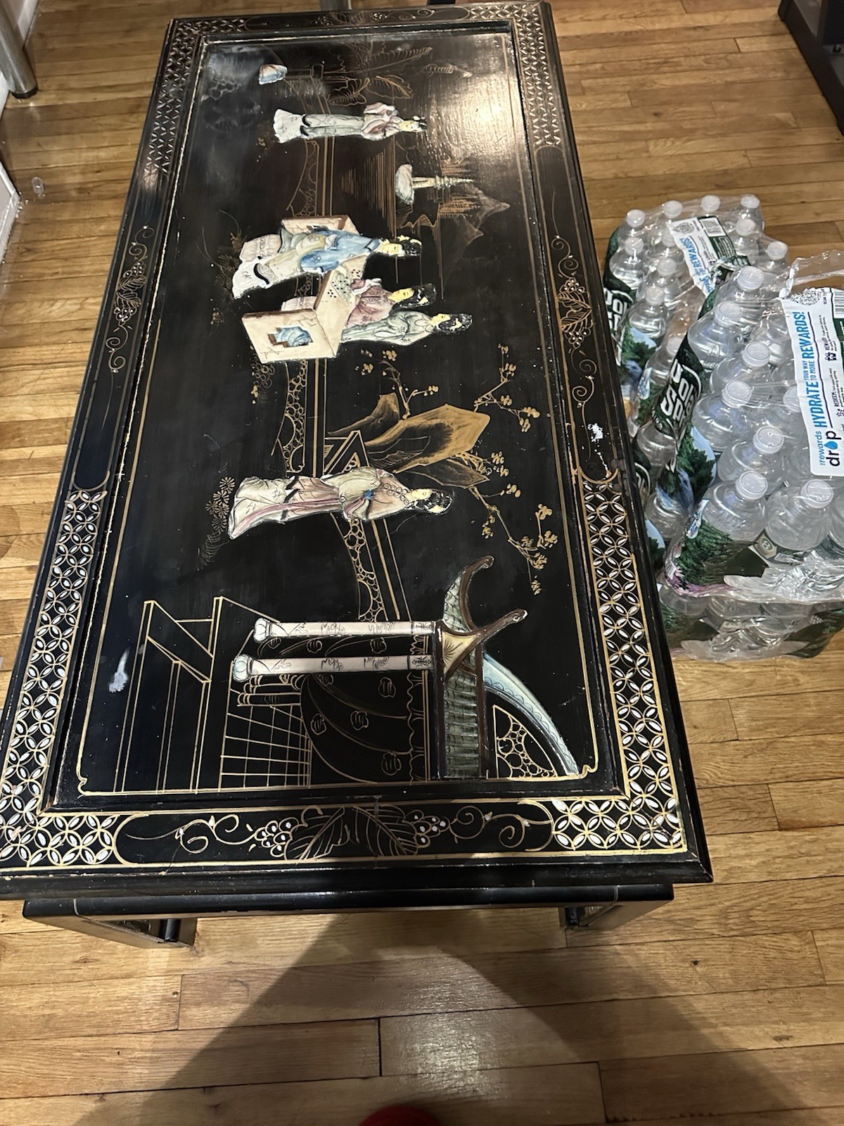 Oriental Uniq Japanese Mother Pearl Table