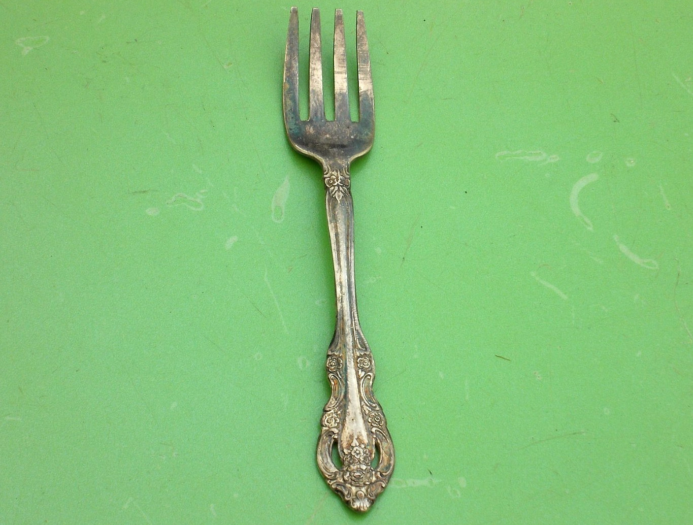 VINTAGE COMMUNITY 4 3/4 INCH FORK SILVER-PLATE 1960’S ONEIDA SILVER ARTISTRY