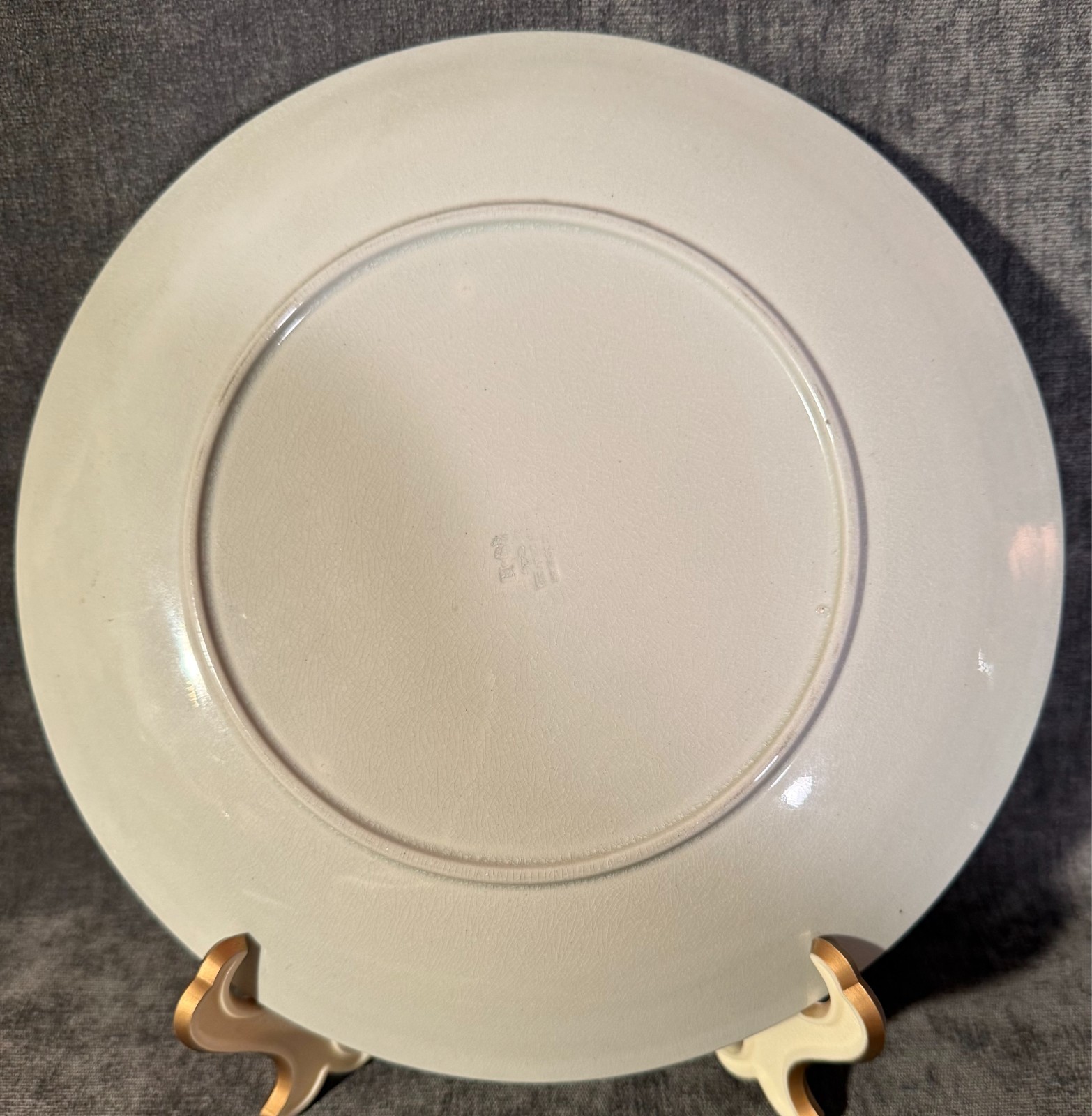 Pair Unknown English Japonesque Celadon Kakiemon Style Cabinet Plates