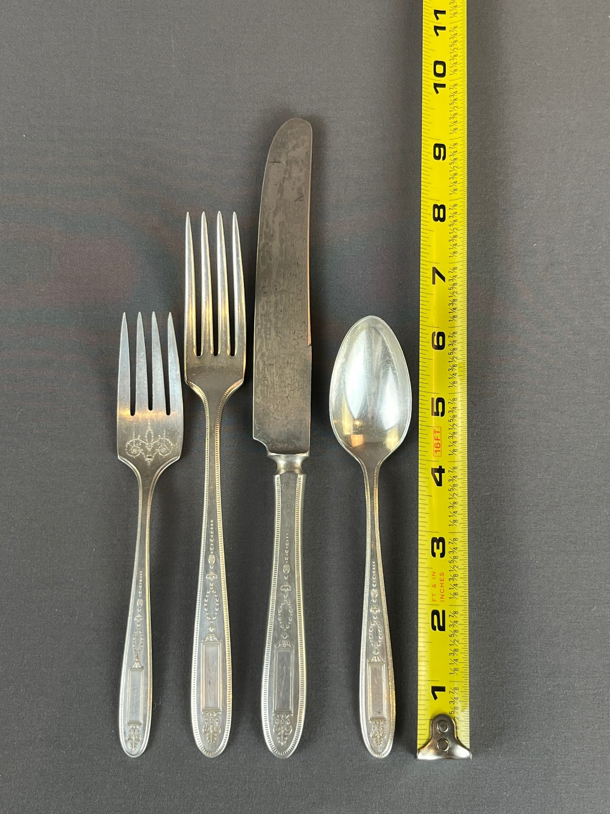 41 Pc Partial Oneida GROSVENOR Flatware Set No Mono: EUC
