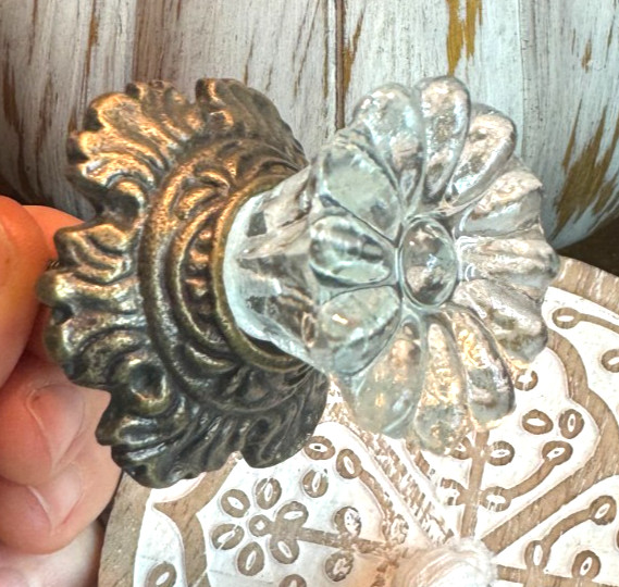 Vintage-Brass Metal Flower Crystal Clear Solid Glass bronzed Knob Handle pulls