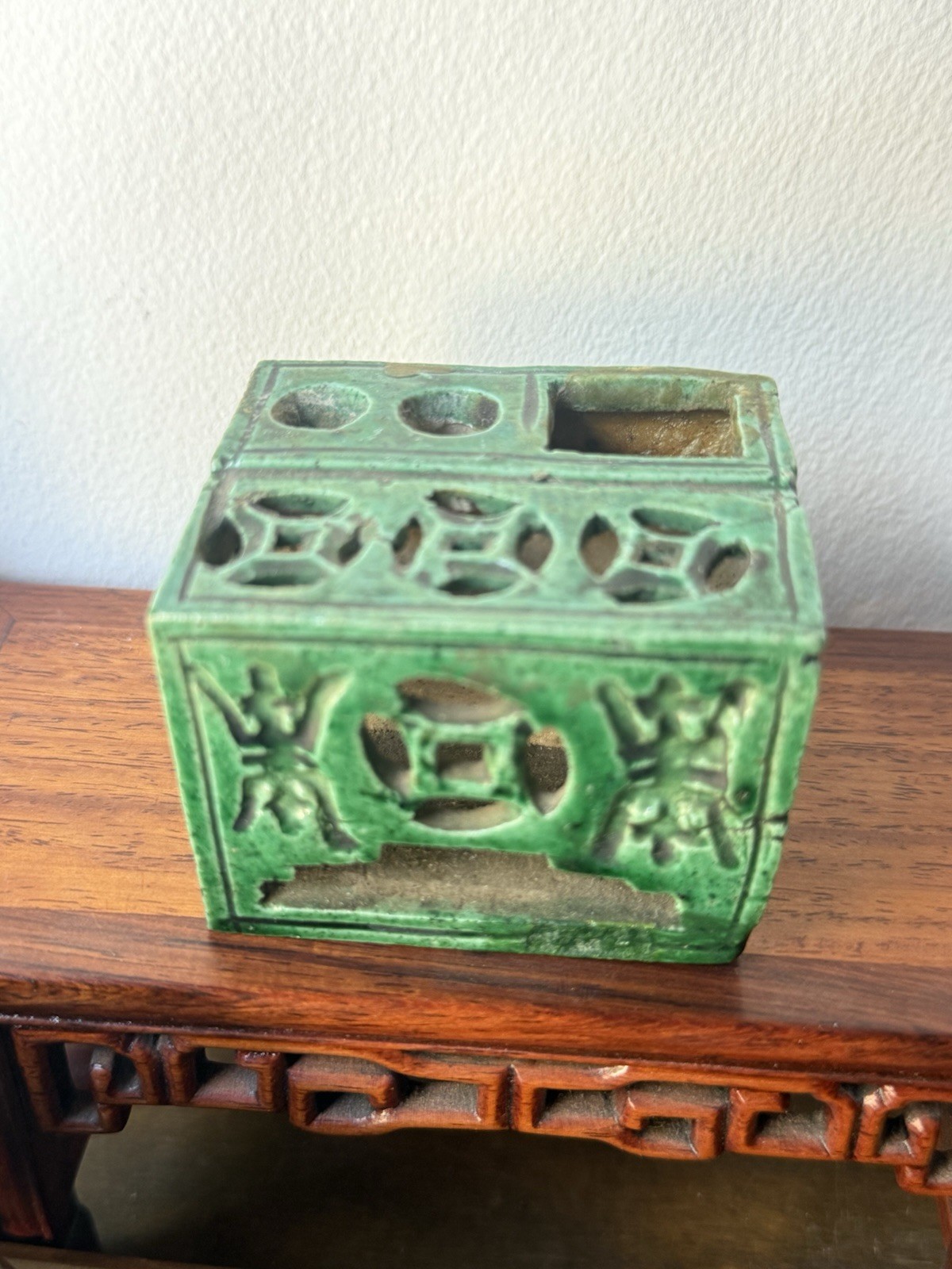 Chinese Antique 18th Century Kangxi period Green Brush Rest