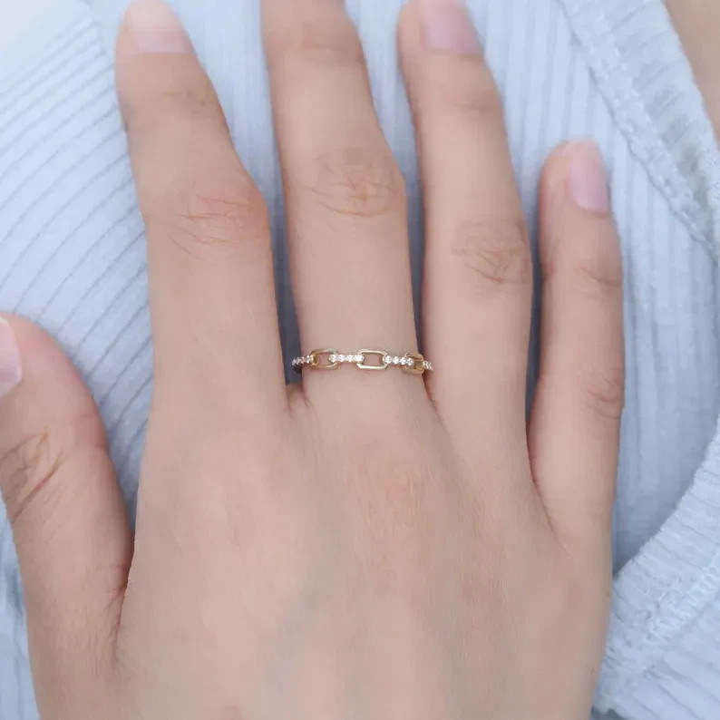 0.3Ct Round Lab Created Diamond Paperclip Engagement Ring 14K Yellow Gold Plated