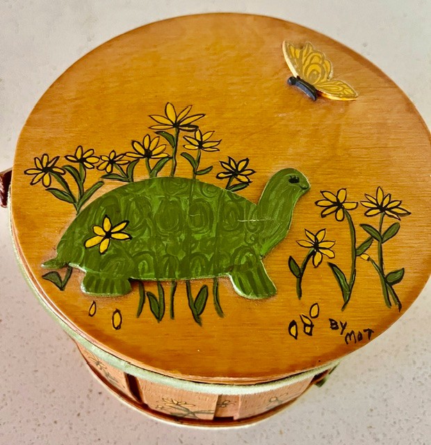 Vintage MCM Turtle Wooden Picnic Basket Purse Hand Painted Spring Lined