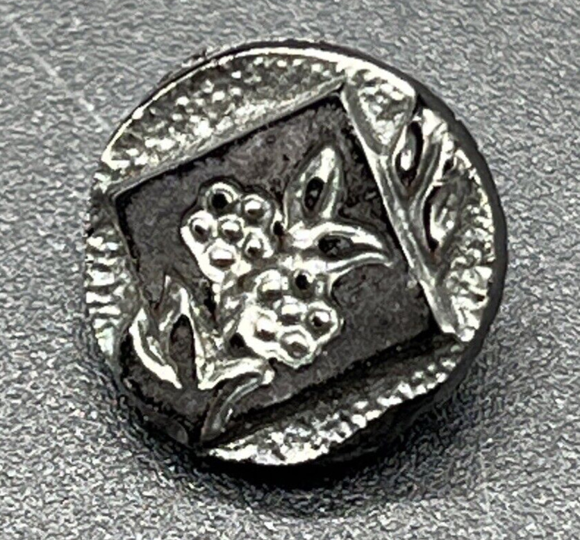 Antique Victorian Grape Clusters or Flowers Black Glass Mourning Button