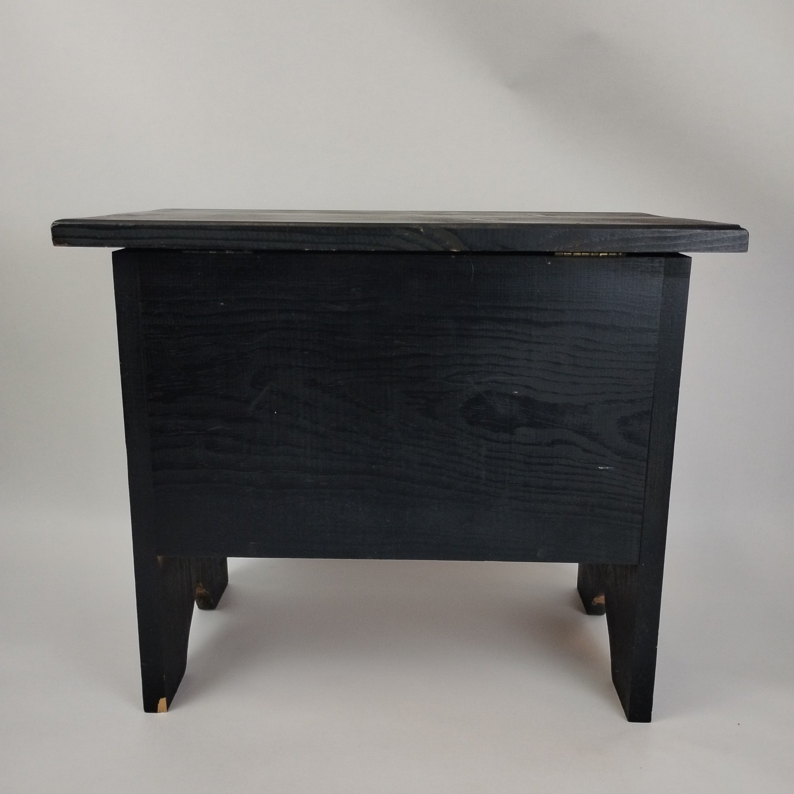 Handmade Black Solid Wood Storage Step Stool Heart Cutout Rustic Chest 17″ T Box