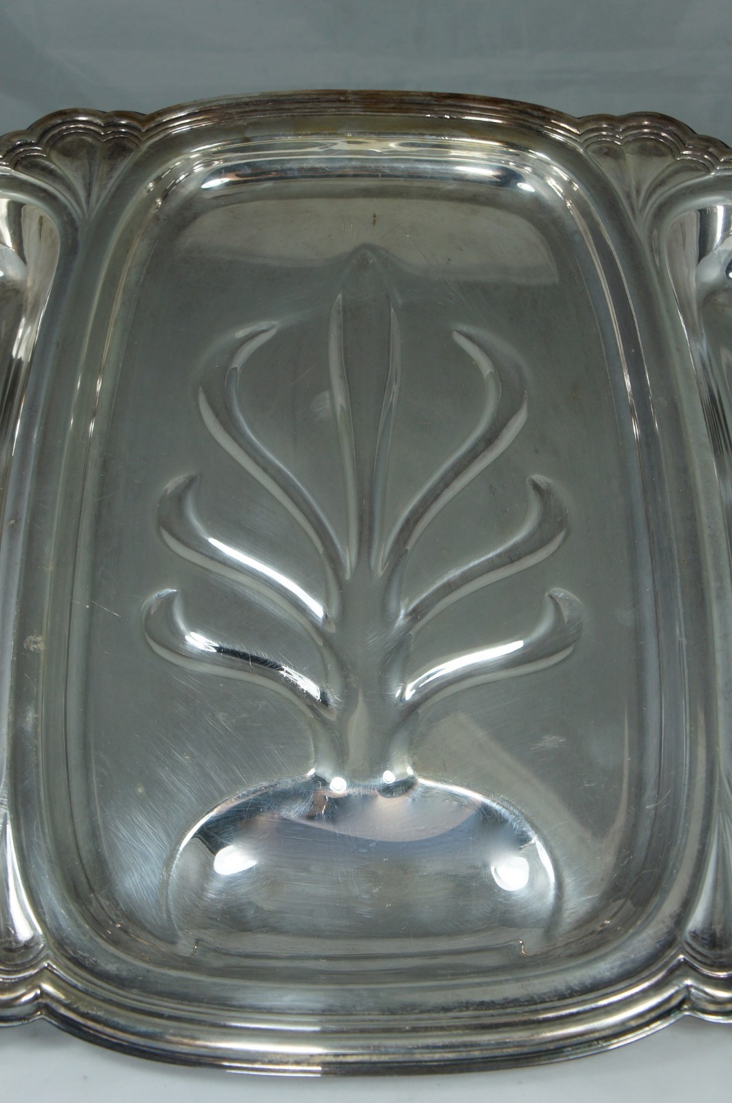 ANTIQUE SILVER PLATE LARGE 20″ MEAT SERVING DIVIDED TRAY CHADWICK W/ TREE WELL
