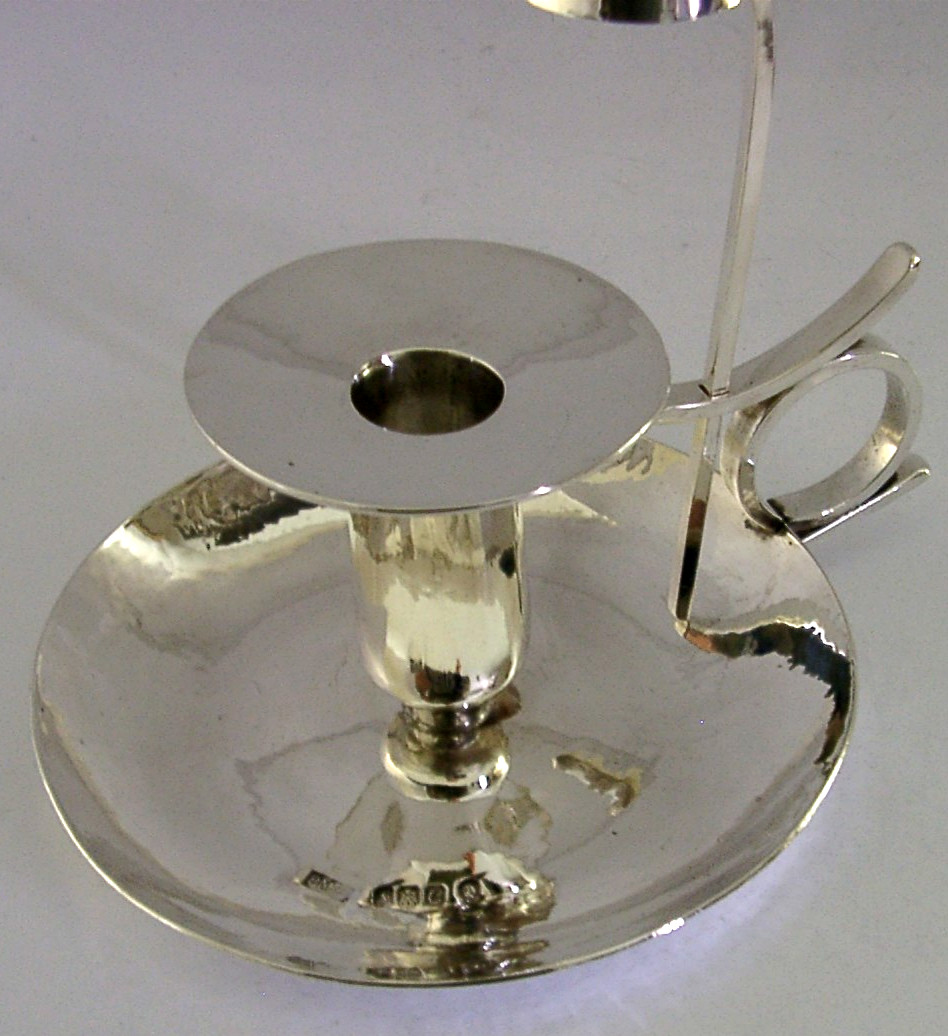 256g SCOTTISH STERLING SILVER CHAMBERSTICK CANDLE HOLDER & SNUFFER 1977