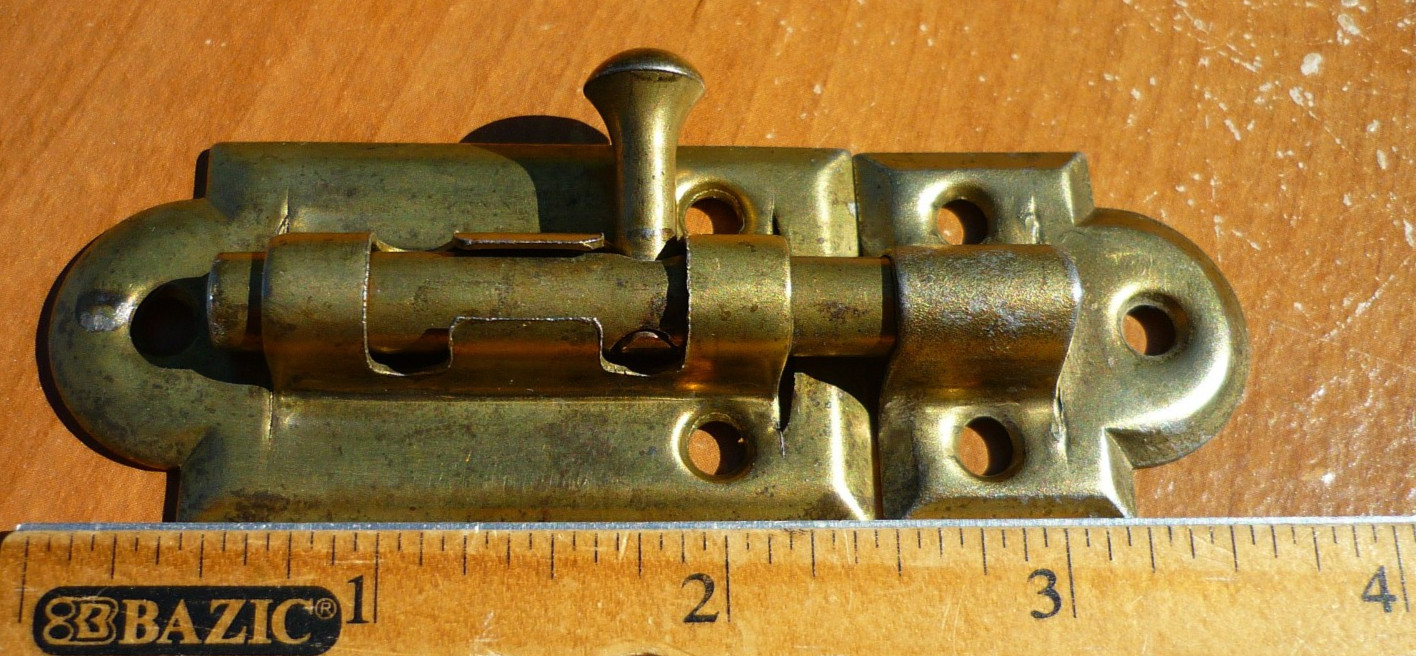 Vintage Brass Finish 2-1/2″ Sliding Bolt Door Lock w/ Keep – FARMHOUSE