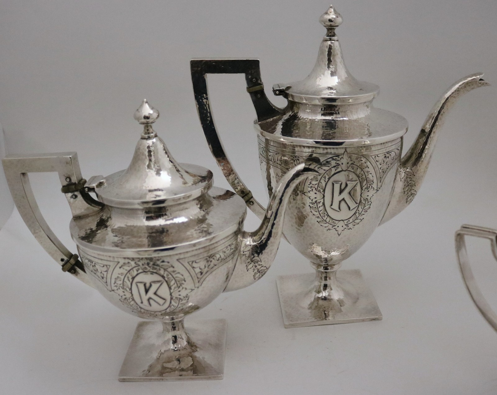 Baltimore Schofield Tudor Corinthian Hammered Sterling Tea Coffee Set 64 ozt