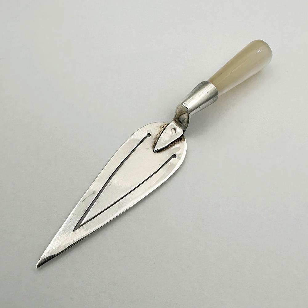 VINTAGE BOOKMARK STERLING SILVER & MoP SHEFFIELD IMPORT 1998
