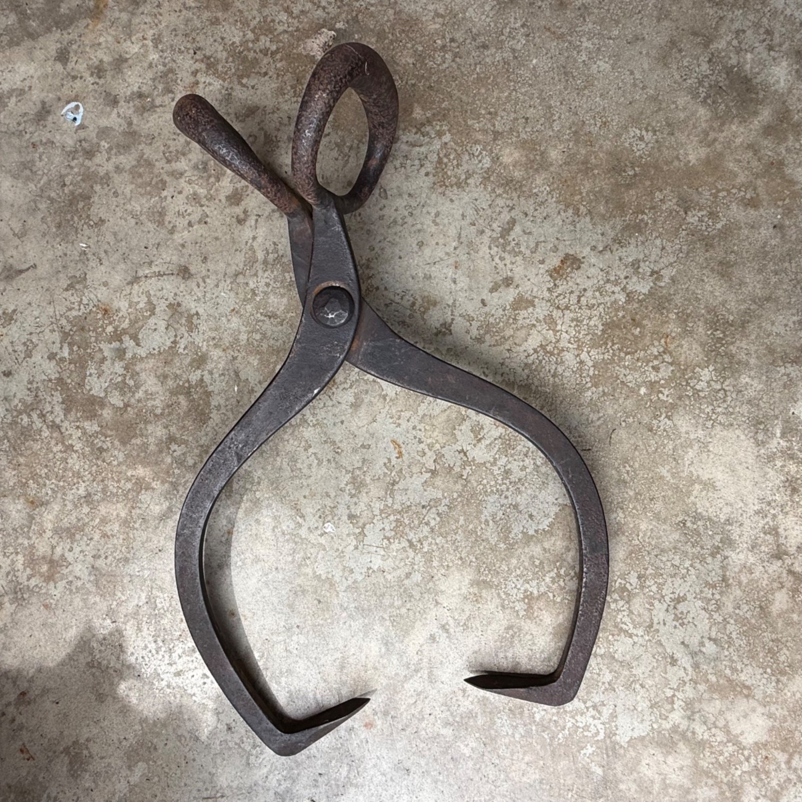 Antique Hand-Forged Cast Iron Large Ice Block Tongs Hooks
