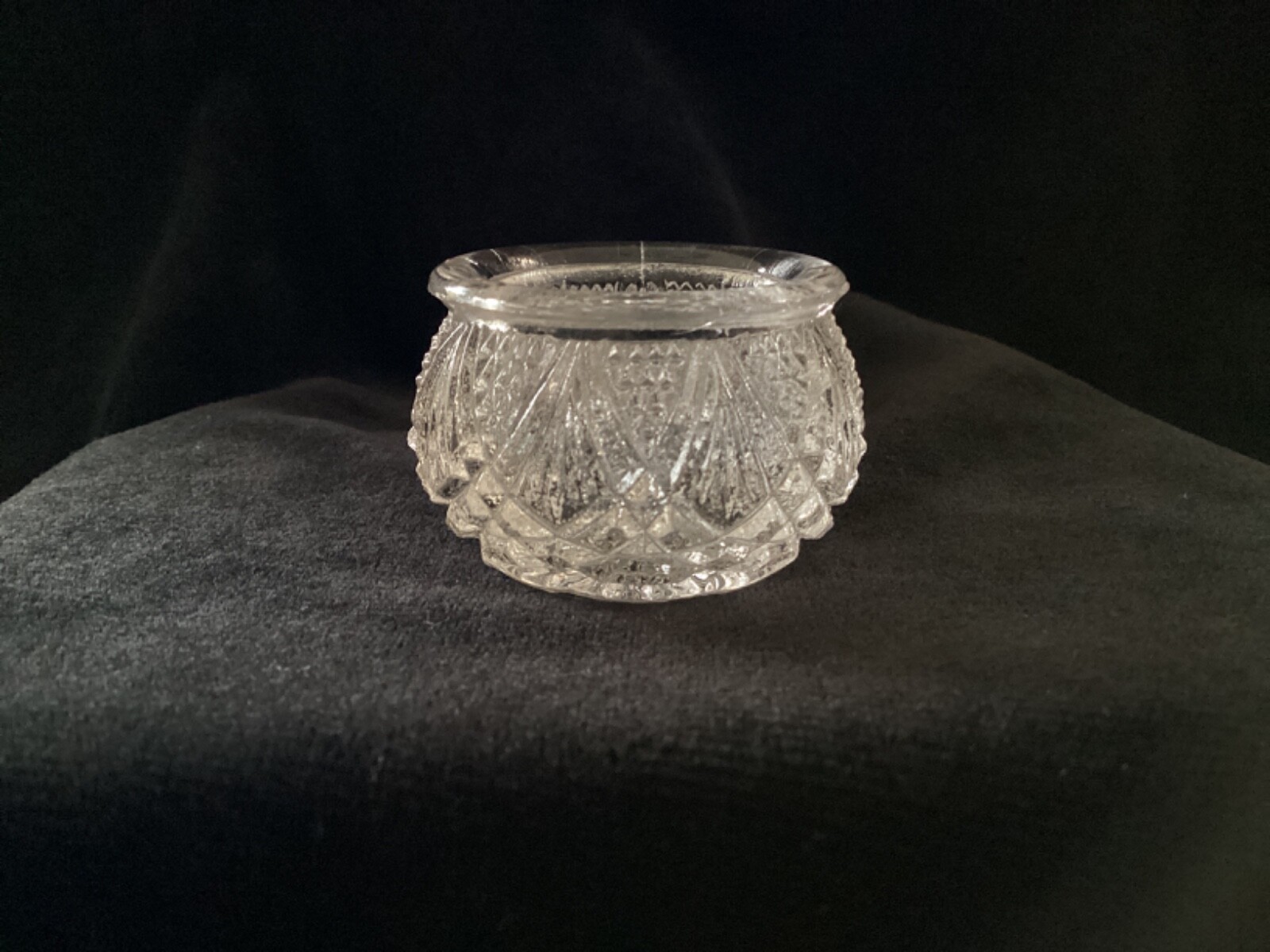EAPG – Robinson Glass #0129 – “Josephine’s Fan” open individual salt