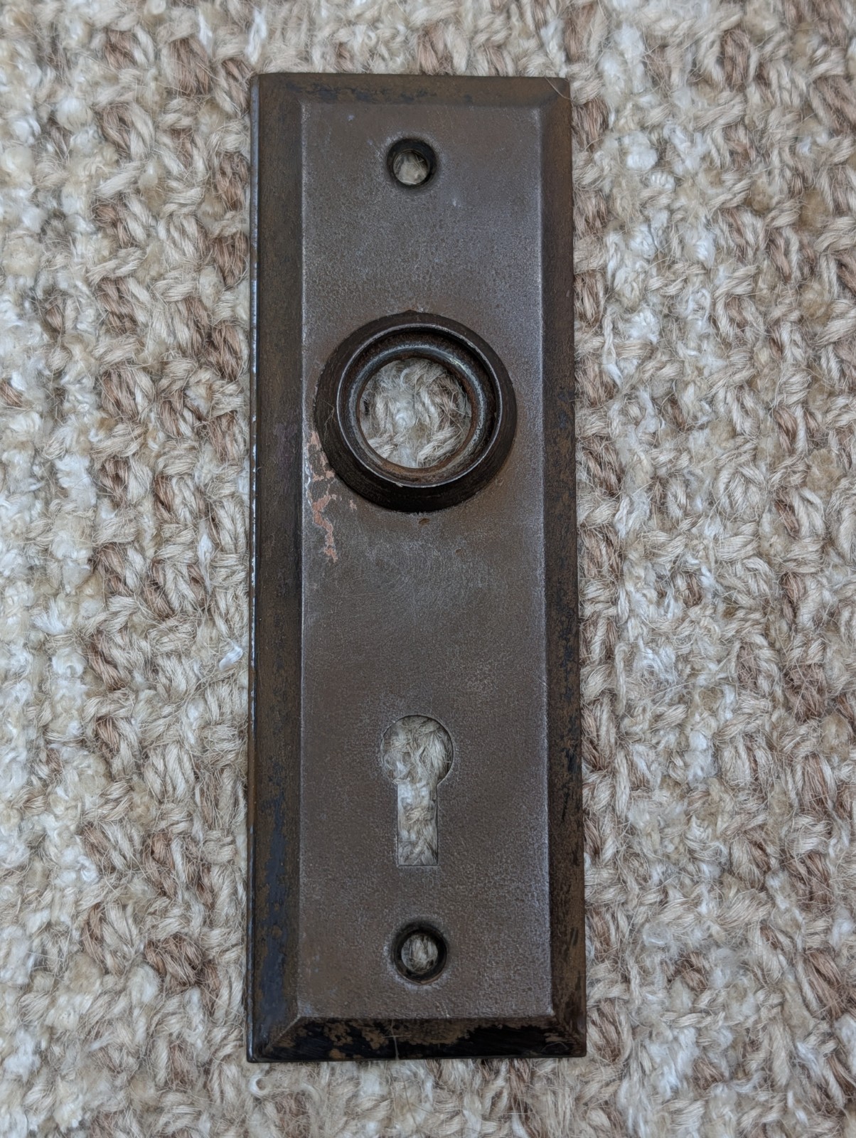 1 1/2″ x 4 1/2″ Antique Stamped Steel Door Knob Plate