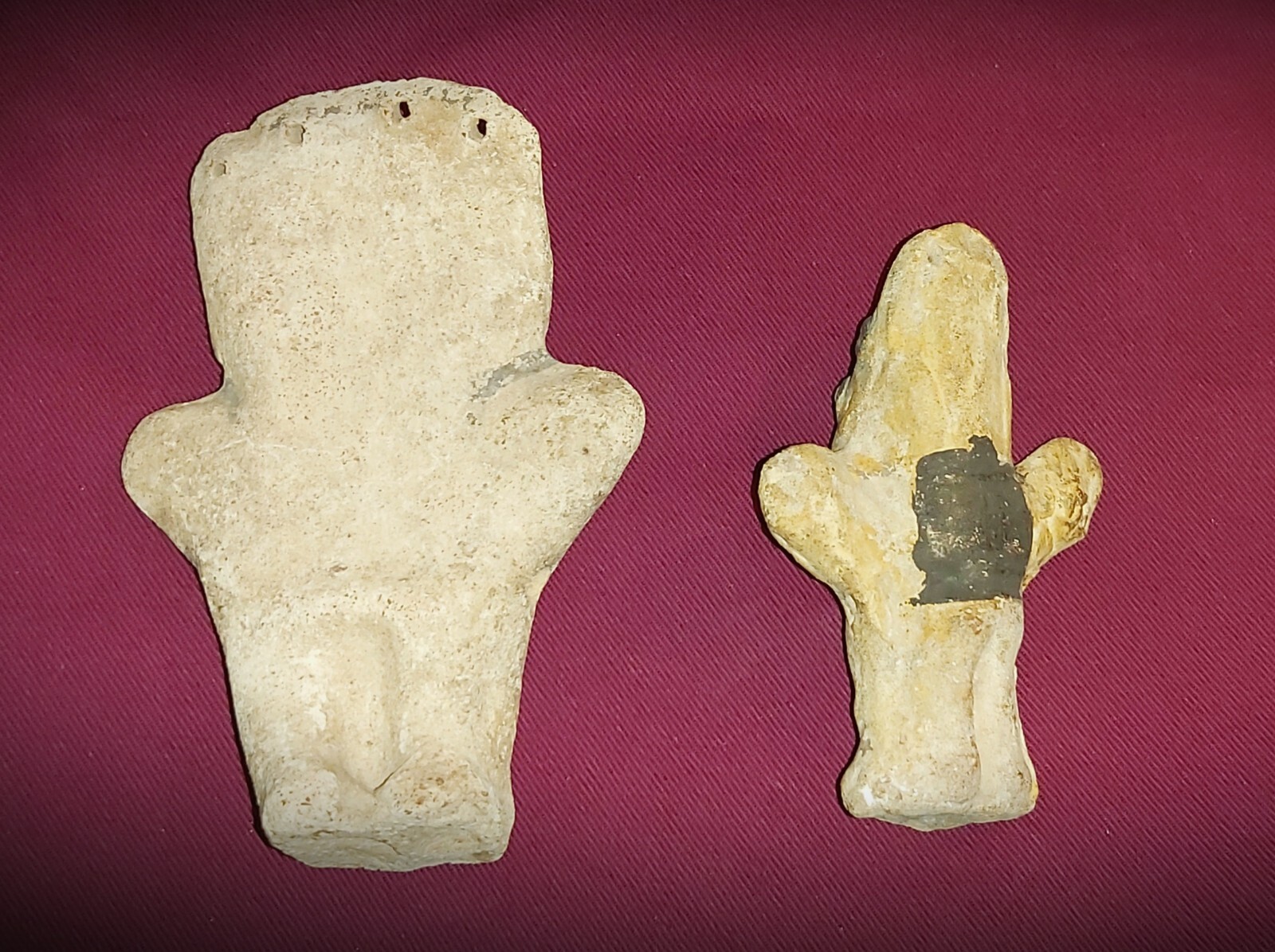 Pre-Columbian, 2 Chancay, Clay Figures ( c.1000 – 1400)