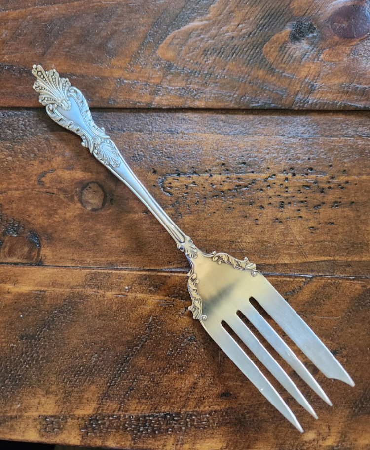 ROGERS & HAMILTON RAPHAEL c 1891 SILVER PLATED MEAT SERVING FORK 7 1/4 INCH