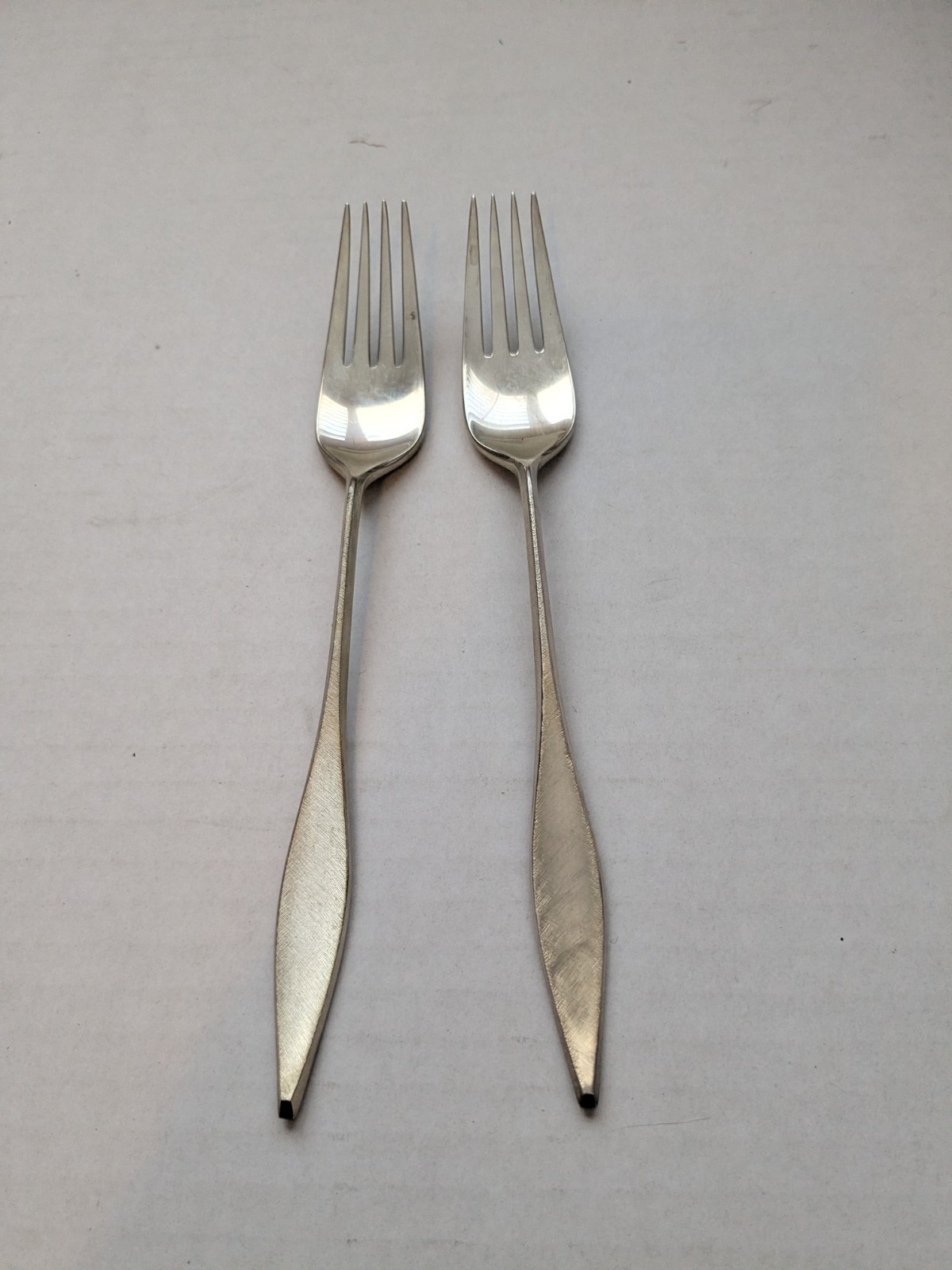 Cellini Reed and Barton Sterling Silver Forks MCM 2 Pc Approximately 7.5″ Long