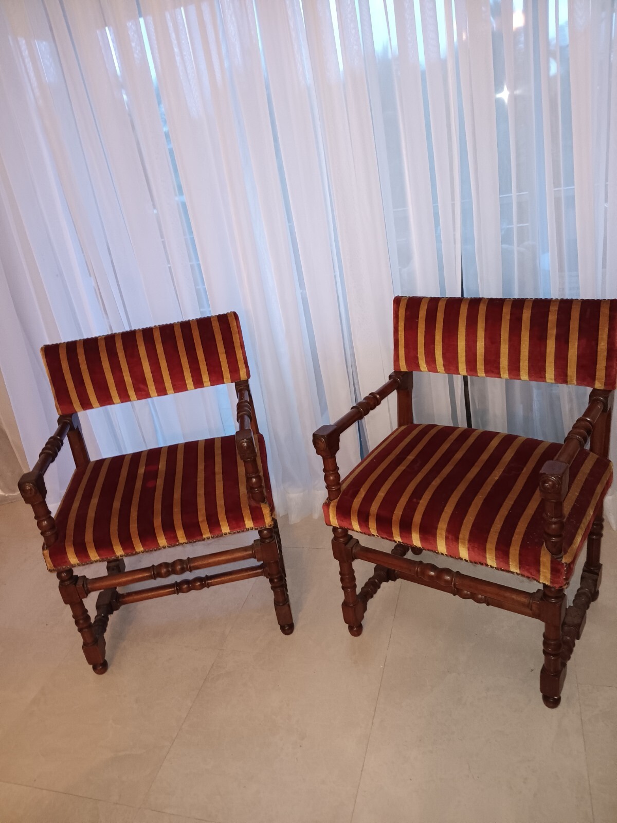 Antique French chairs Louis XIII