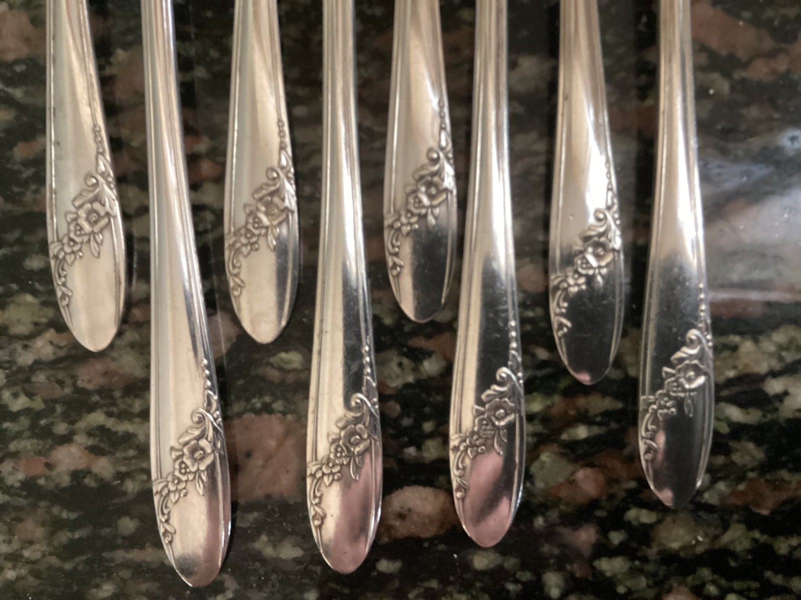8 Pickle Forks Oneida Tudor Community Plate Queen Bess ll