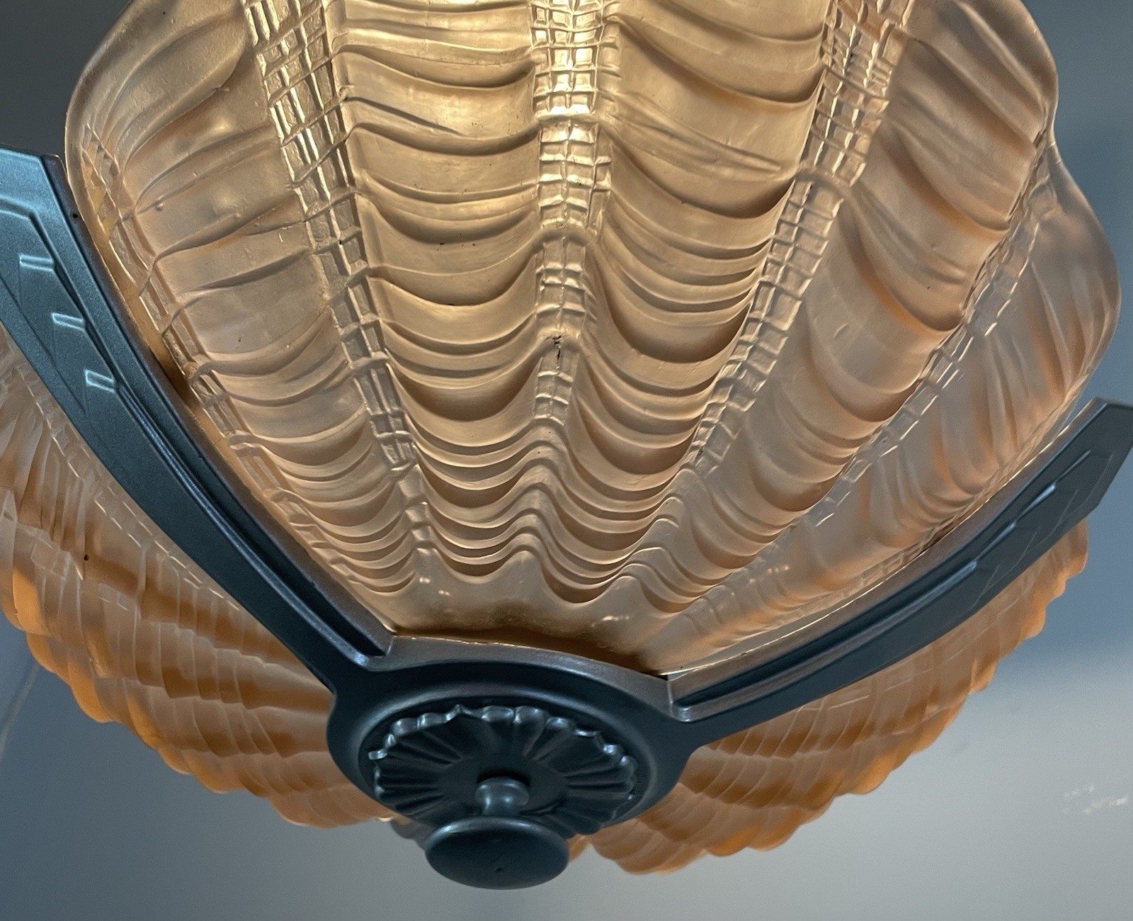 Art Deco Satin Pink Clam Shell Glass Plafonier Ceiling Light Shade