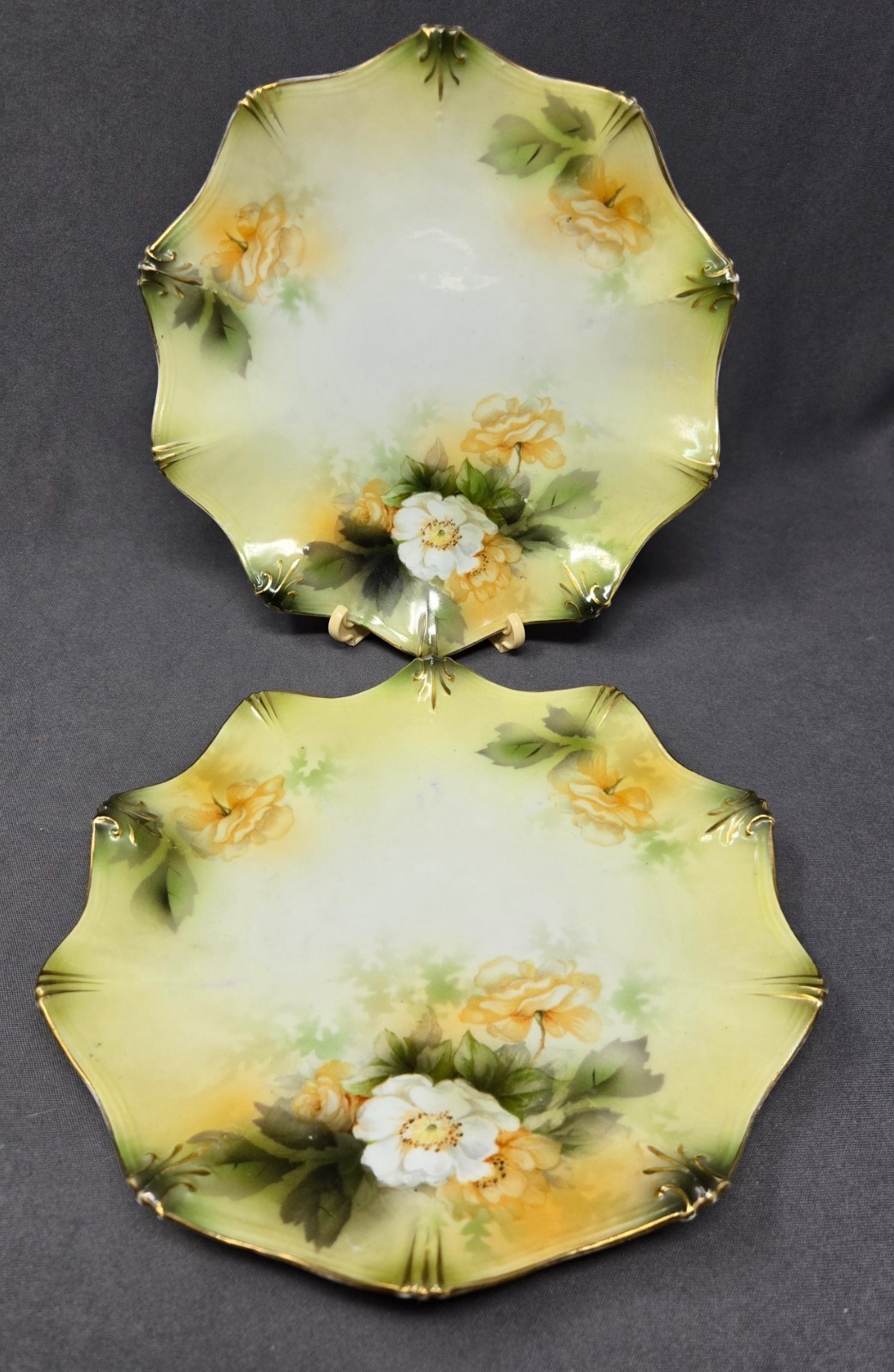 Set 2 RS Prussia Side Plates Mold 151 7 1/8″ Roses