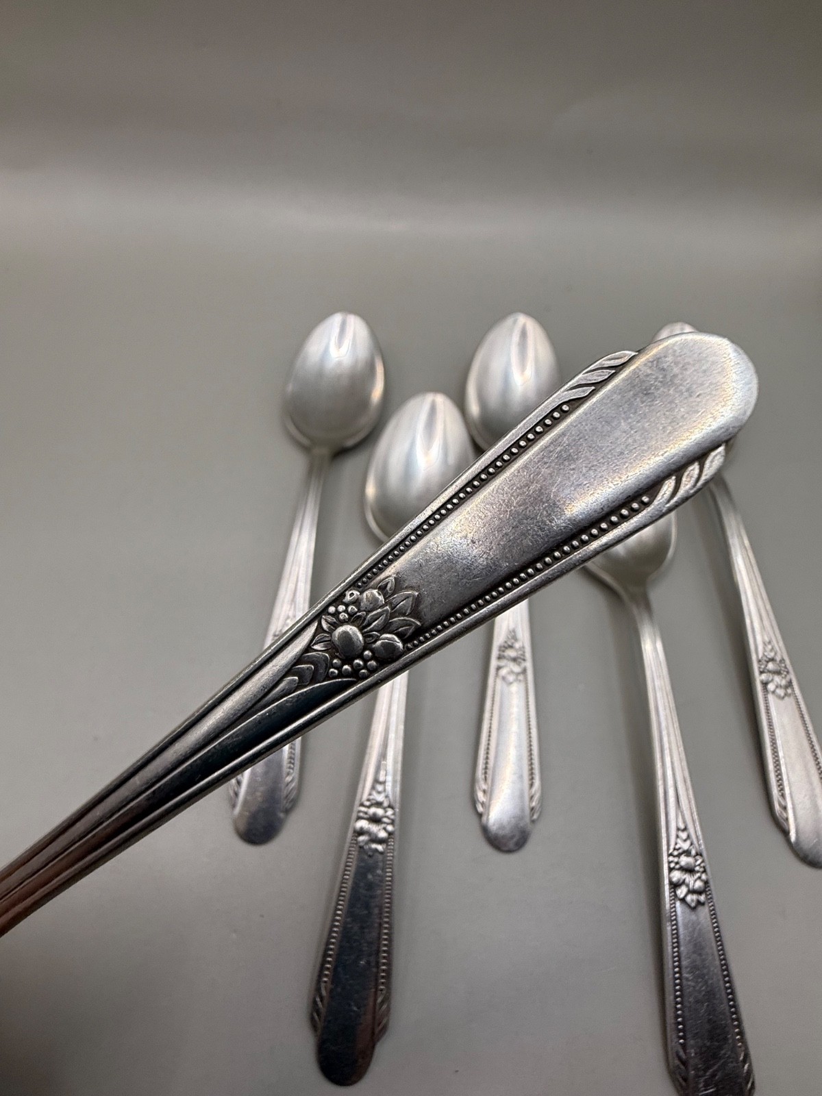 Set of 6 Wm Rogers MEMORY HIAWATHA Silverplate 1937 IS TEASPOONS, 6 1/8”