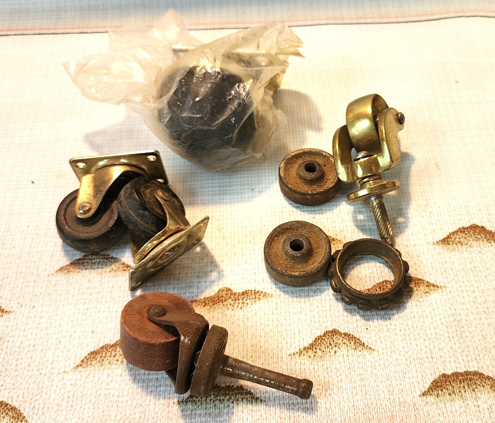 Mixed Lot VTG Casters Wheels Solid Brass Georgian Victorian Metal Schenck Lot7