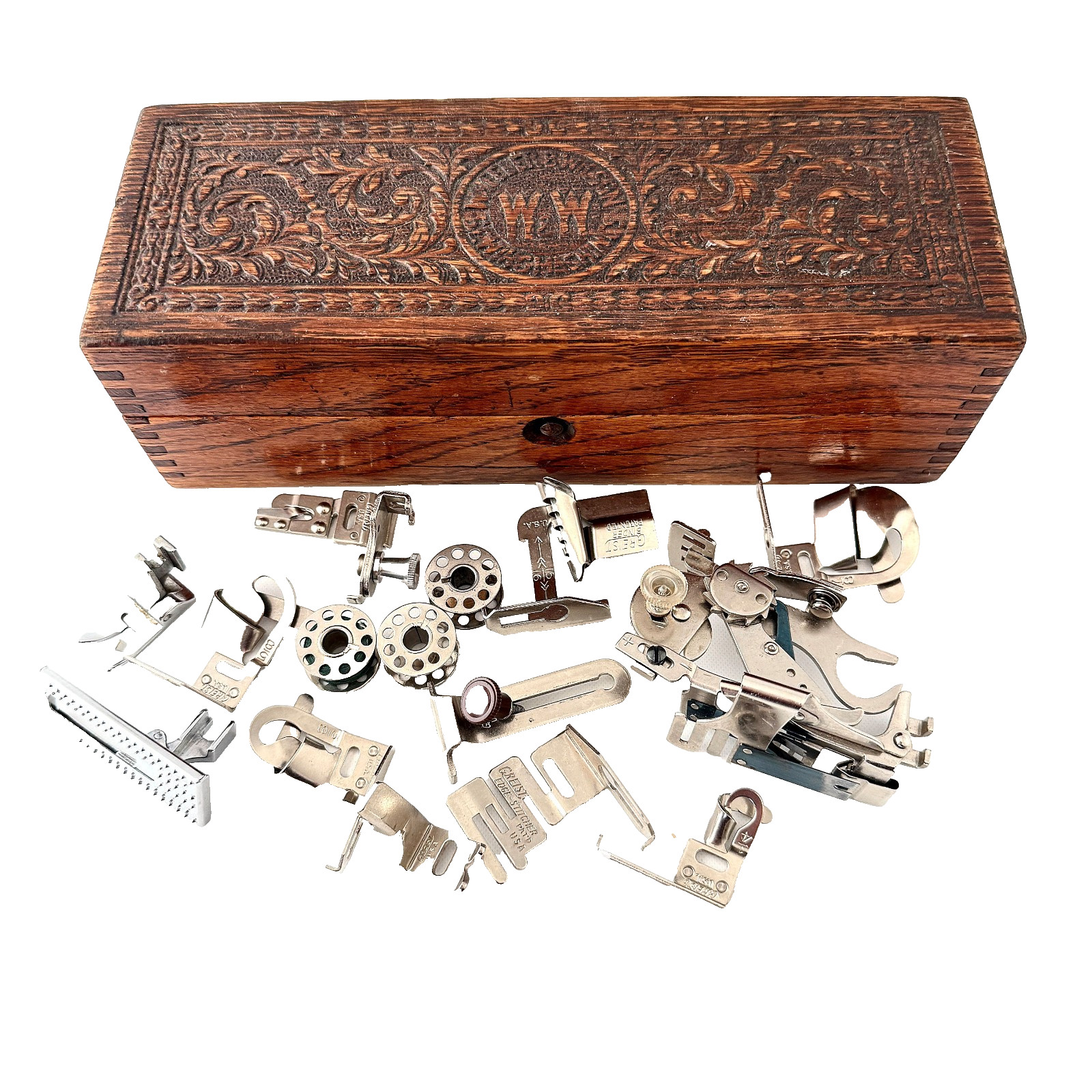 Antique Wheeler & Wilson Oak Wood Sewing Machine Dovetailed Box w Greist Parts