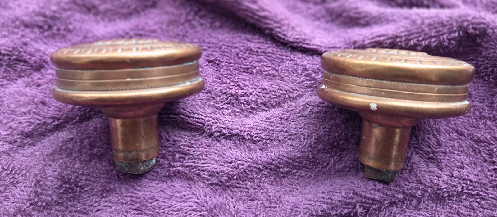 Pair Antique Bronze Door Knobs Greek Key Aesthetic Victorian 2 1/8″ Threaded