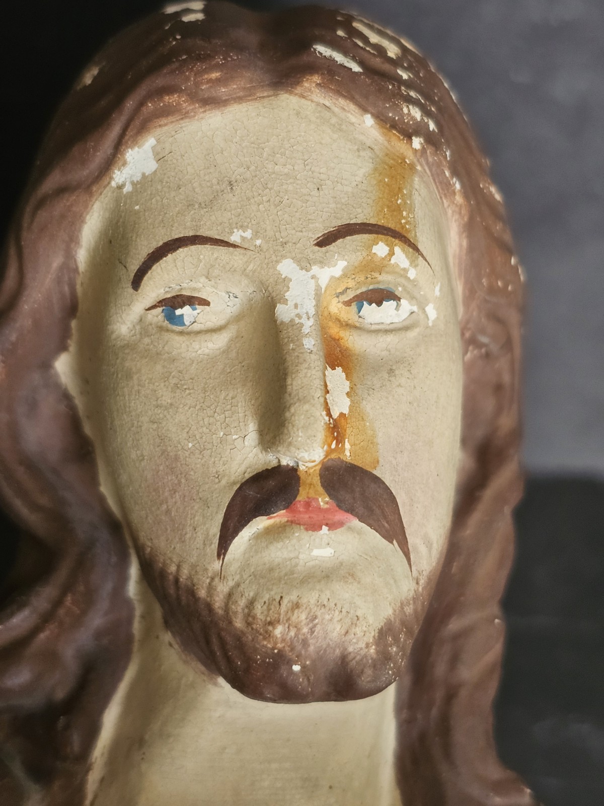 (mp43) Religious Antique Sacred Heart Of Jesus Statue, carved chalkware. 43cm H.