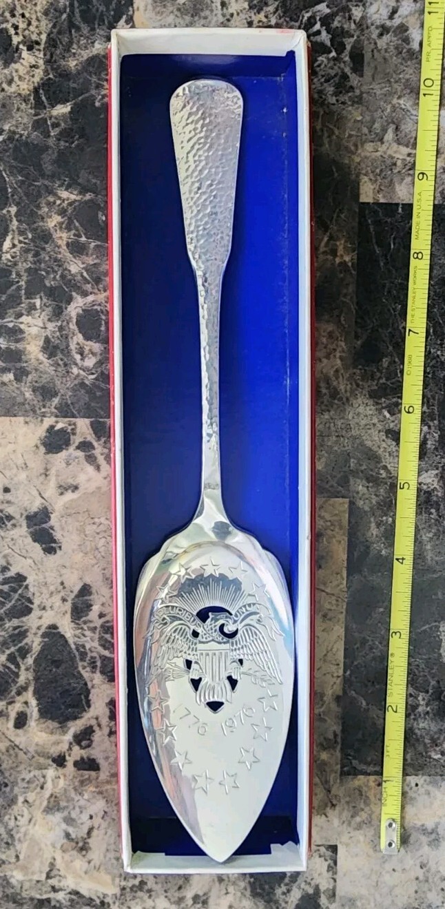NOS VINTAGE 1776-1976 BICENTENNIAL SILVERPLATED PIE PASTRY & CAKE SERVER🥧🍰