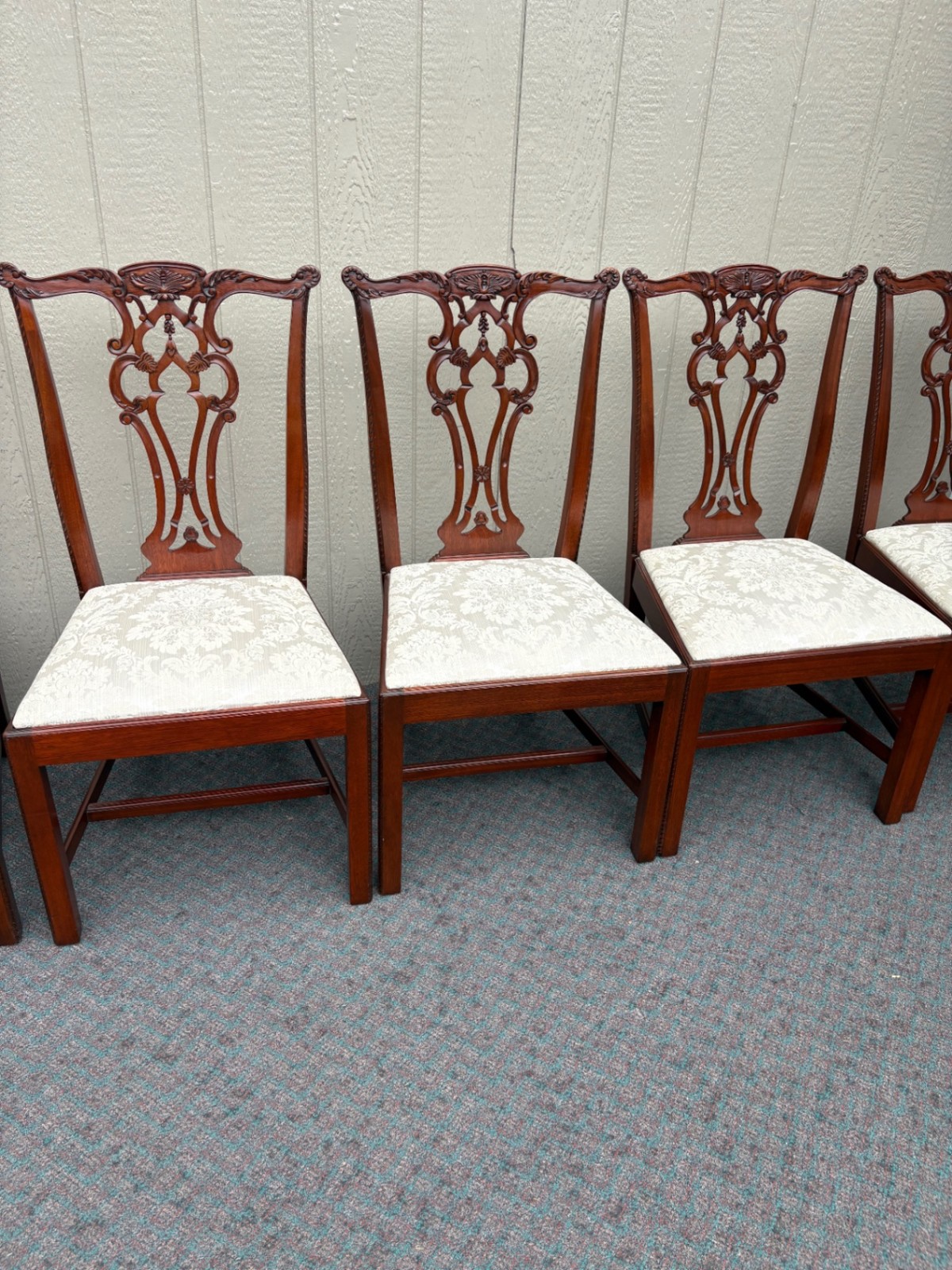 67877 Chippendale Style Dining Table with 1 leaf + 8 Carved Chairs in Mahogany