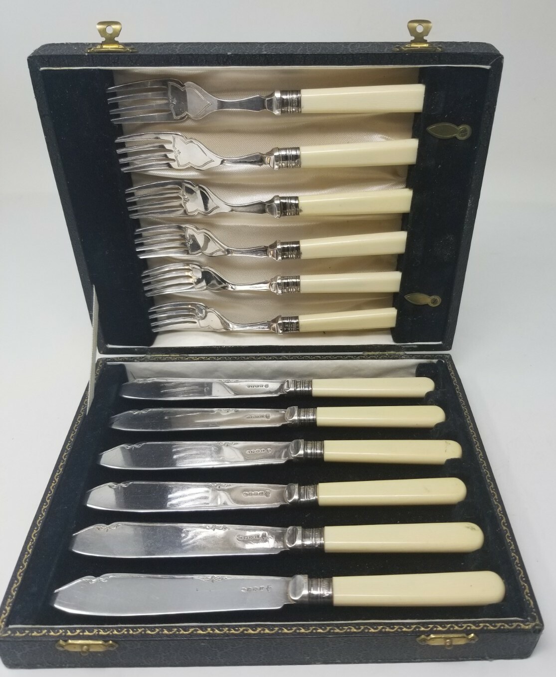 Vintage Robert Pringle & Sons Flatware Boxed Set Sterling Collars