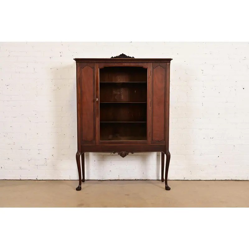 Berkey & Gay Style Antique Queen Anne Bookcase or Bar Cabinet, Circa 1920s