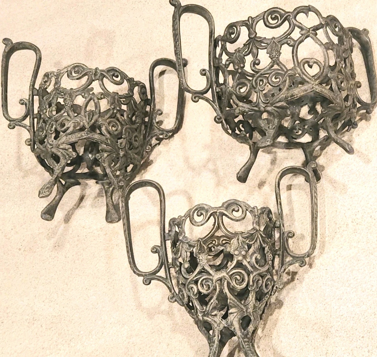 Vtg Ornate Iron Plant / Vase / Cup Holders Footed Grapes Handles Garden Decor