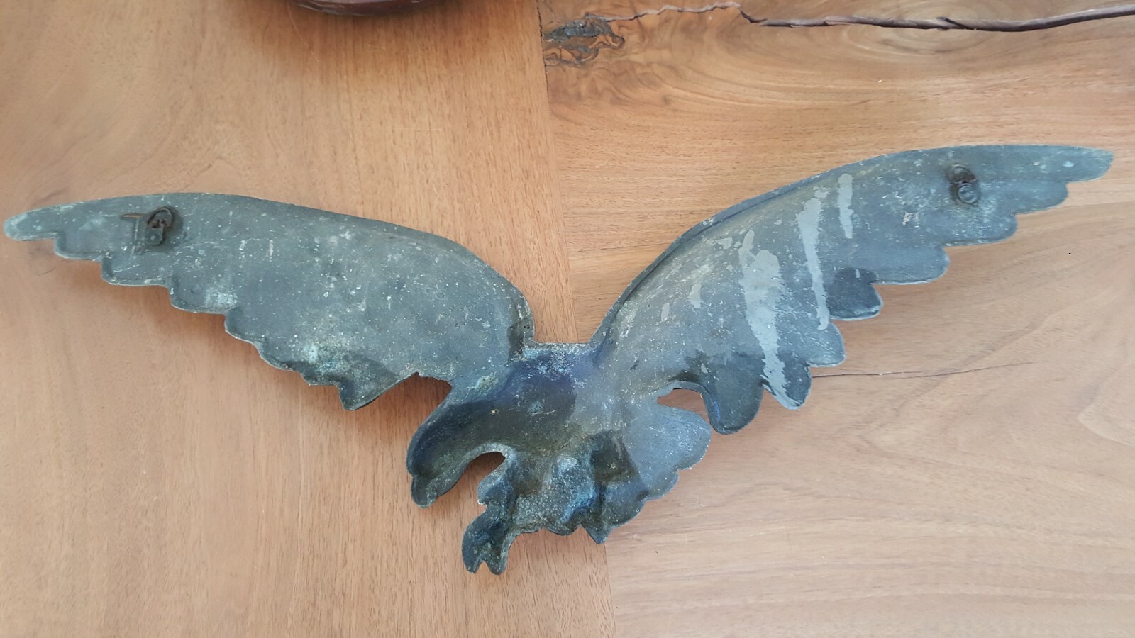 Antique Cast Iron Bold Eagle 7032 Wall Emblem Sculpture Plaque 29 inch