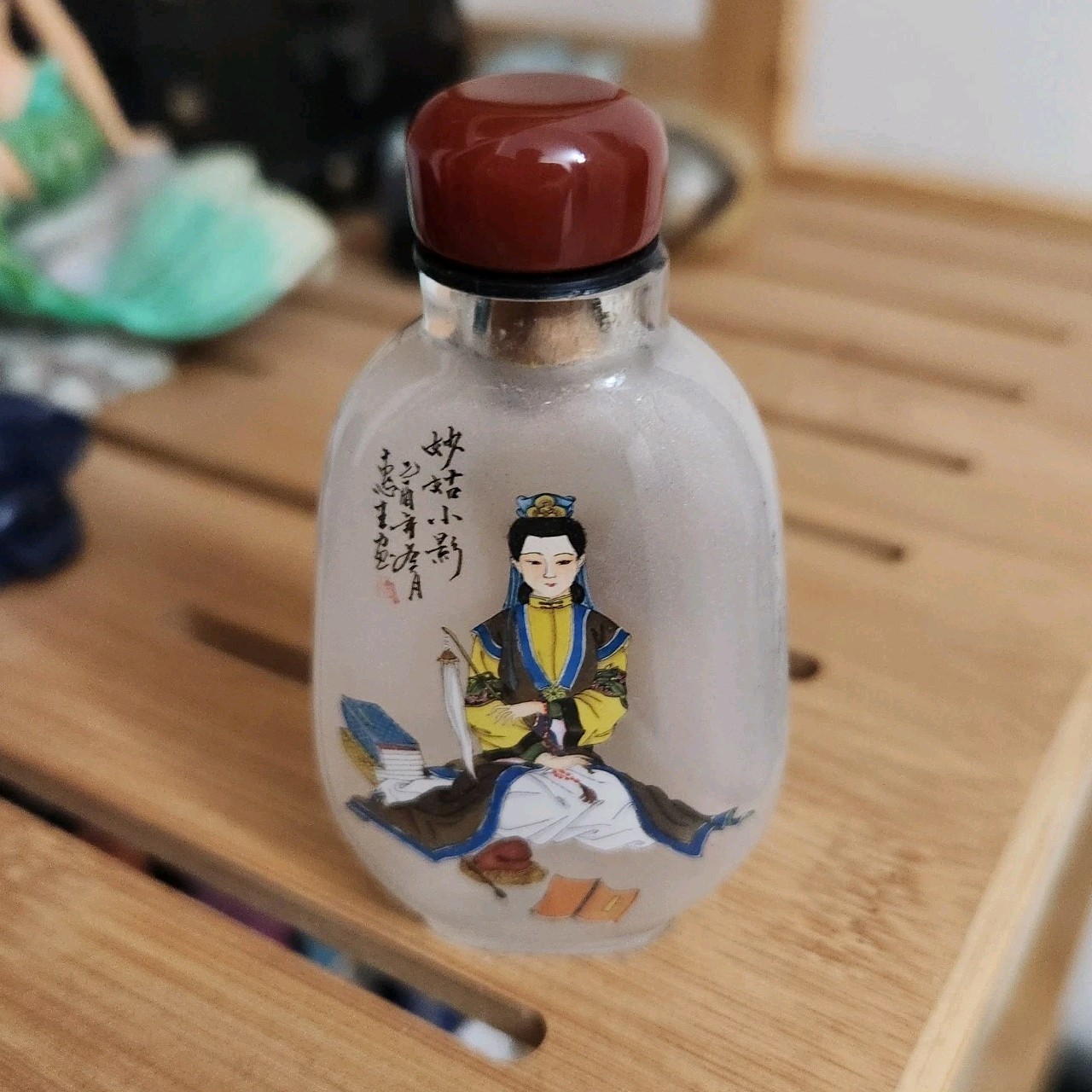 Vintage Chinese Inside Painted Reverse Painted Beautiful Woman Snuff Bottle