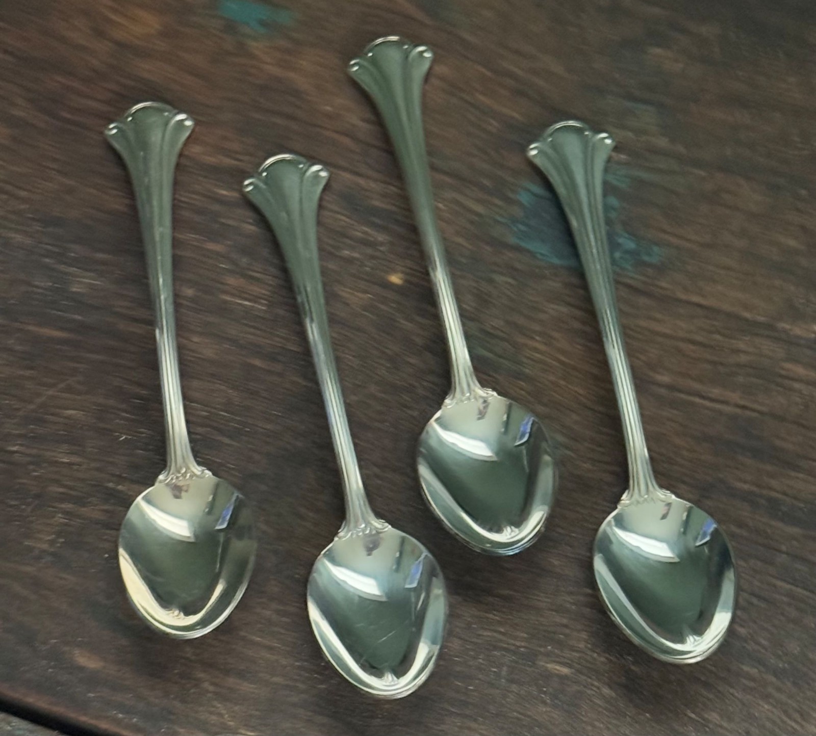 Four International Deep Silver Silver Plate Resplendence 6″ Teaspoons