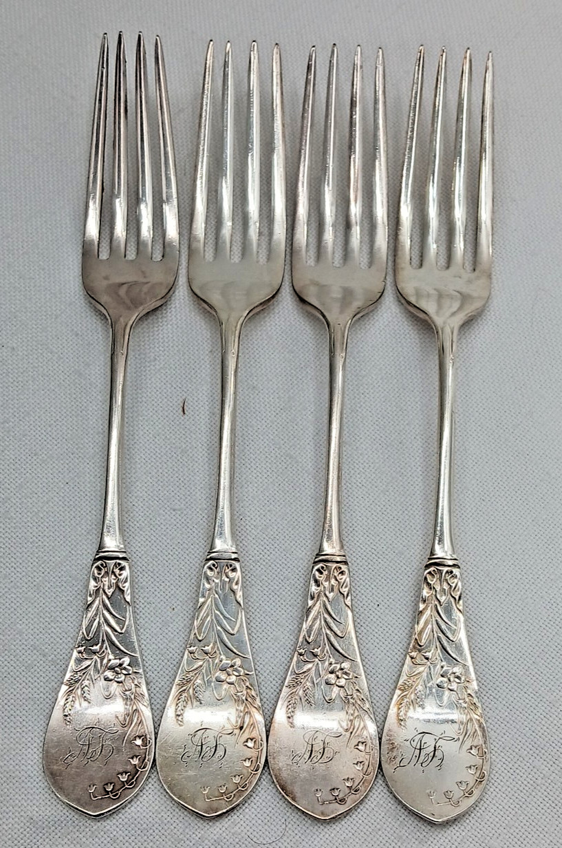 4 Lily ? 7.25″ Forks Silver ware Pat Oct 6 71 Redfield & Rice A1 12 Floral mono