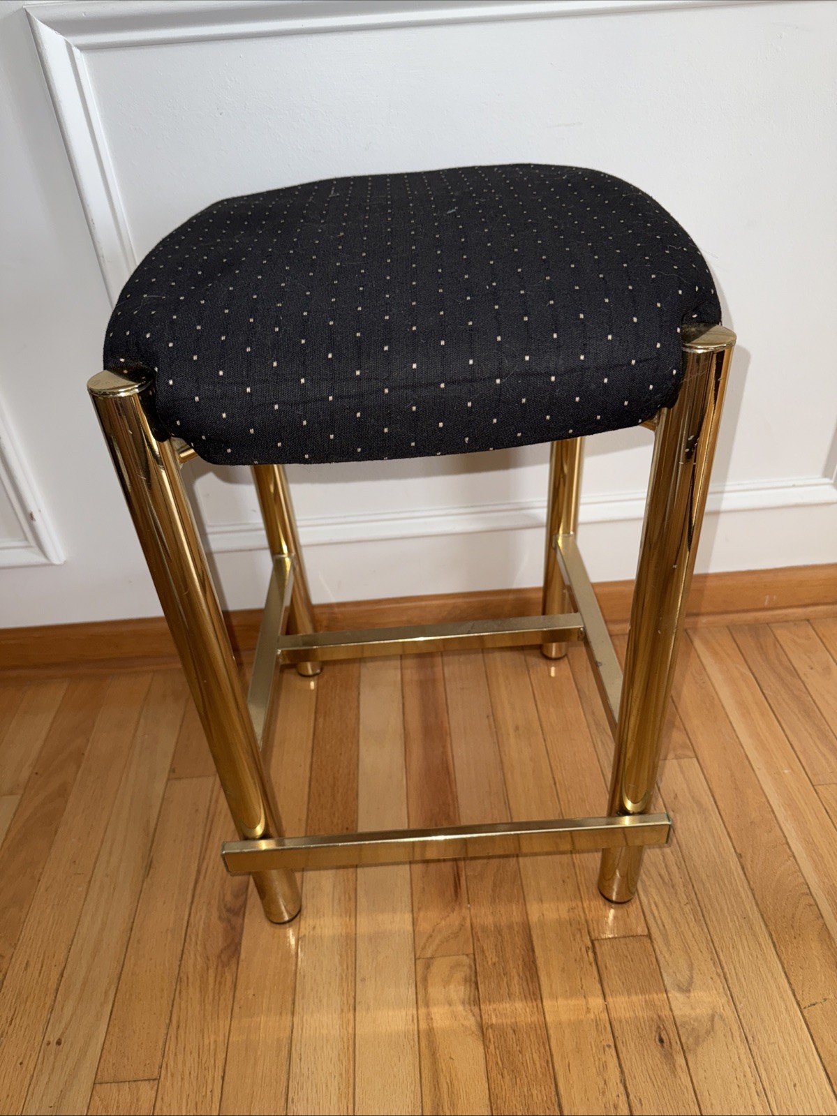 Mid-Century Modern Flat Bar Gold Brass Stool by Cal-Style Furniture 24x15x15″