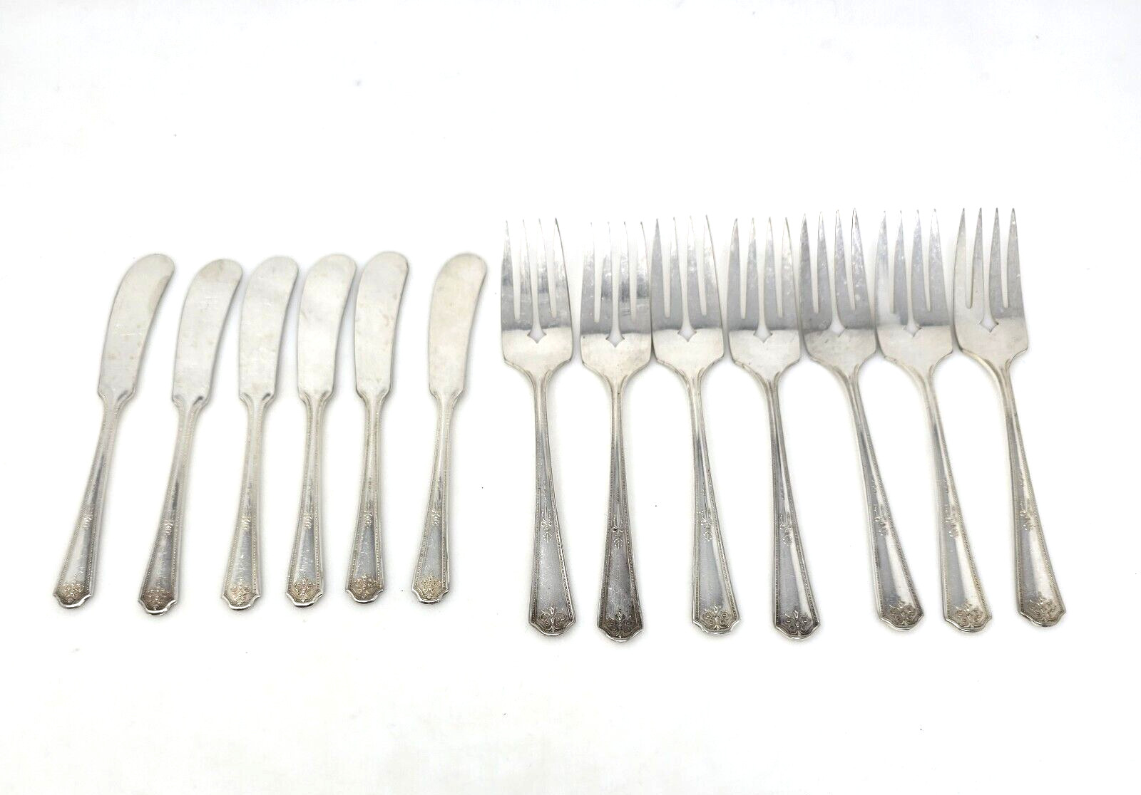 1928 Thelma Hampton Pattern by Vernon Silverplate 7 Salad Forks, 6 Spread Knives