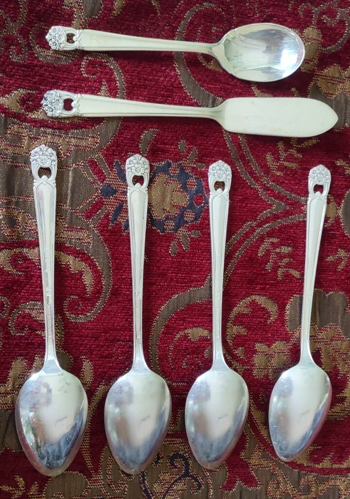 Eternally Yours Flatware Tablespoons Spoons IS Rogers Silverplated butter knife