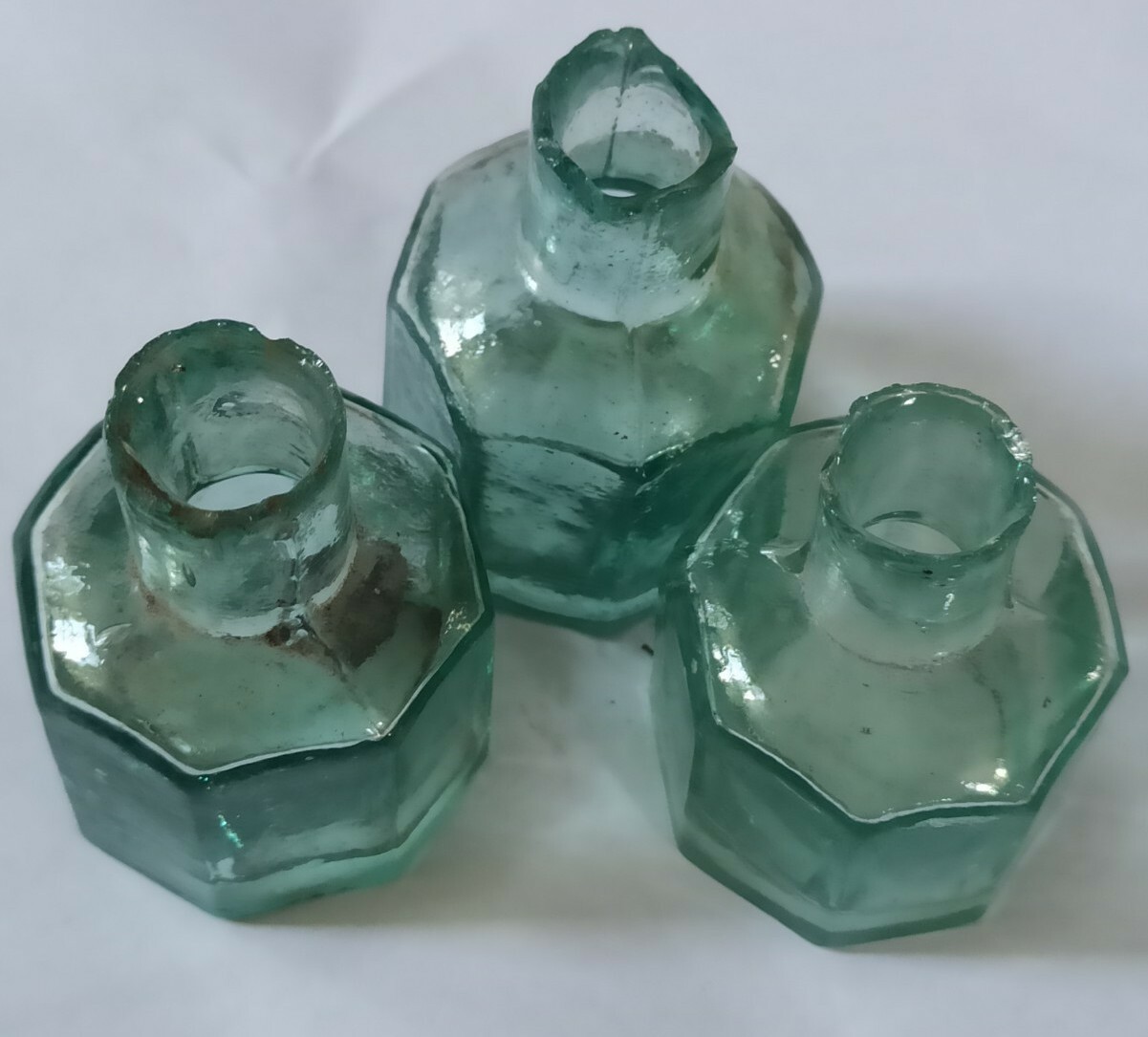 GROUP OF 3 BEAUTIFUL ANTIQUE BRITISH SNAP TOP INK BOTTLES 1880-1920 AD
